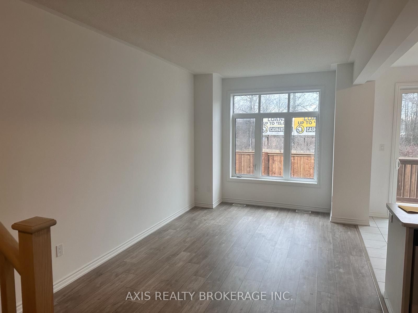 7456 Baycrest Common Property Photo 4