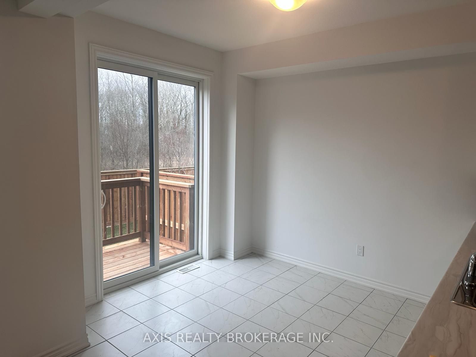 7456 Baycrest Common Property Photo 5