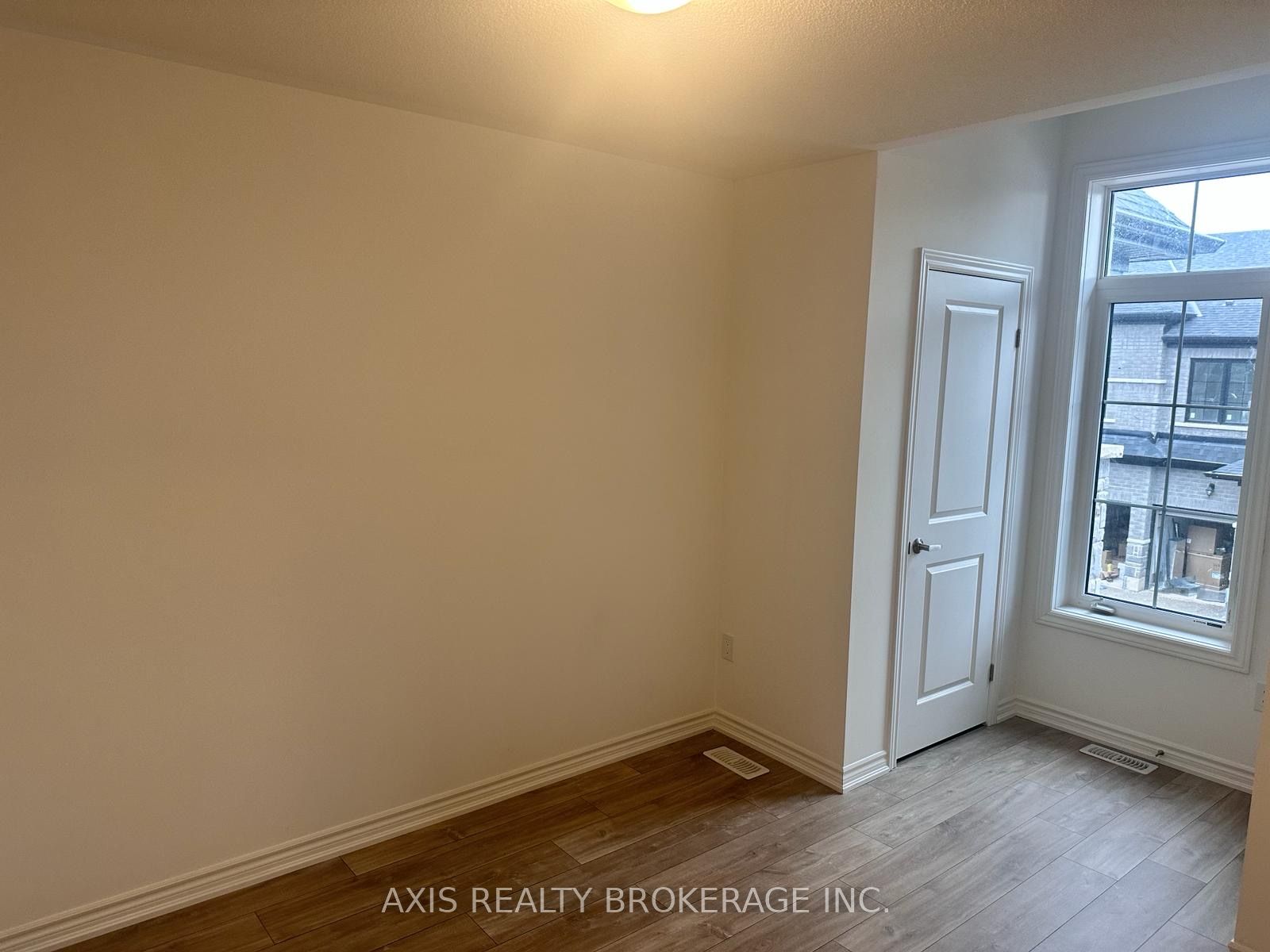 7456 Baycrest Common Property Photo 14