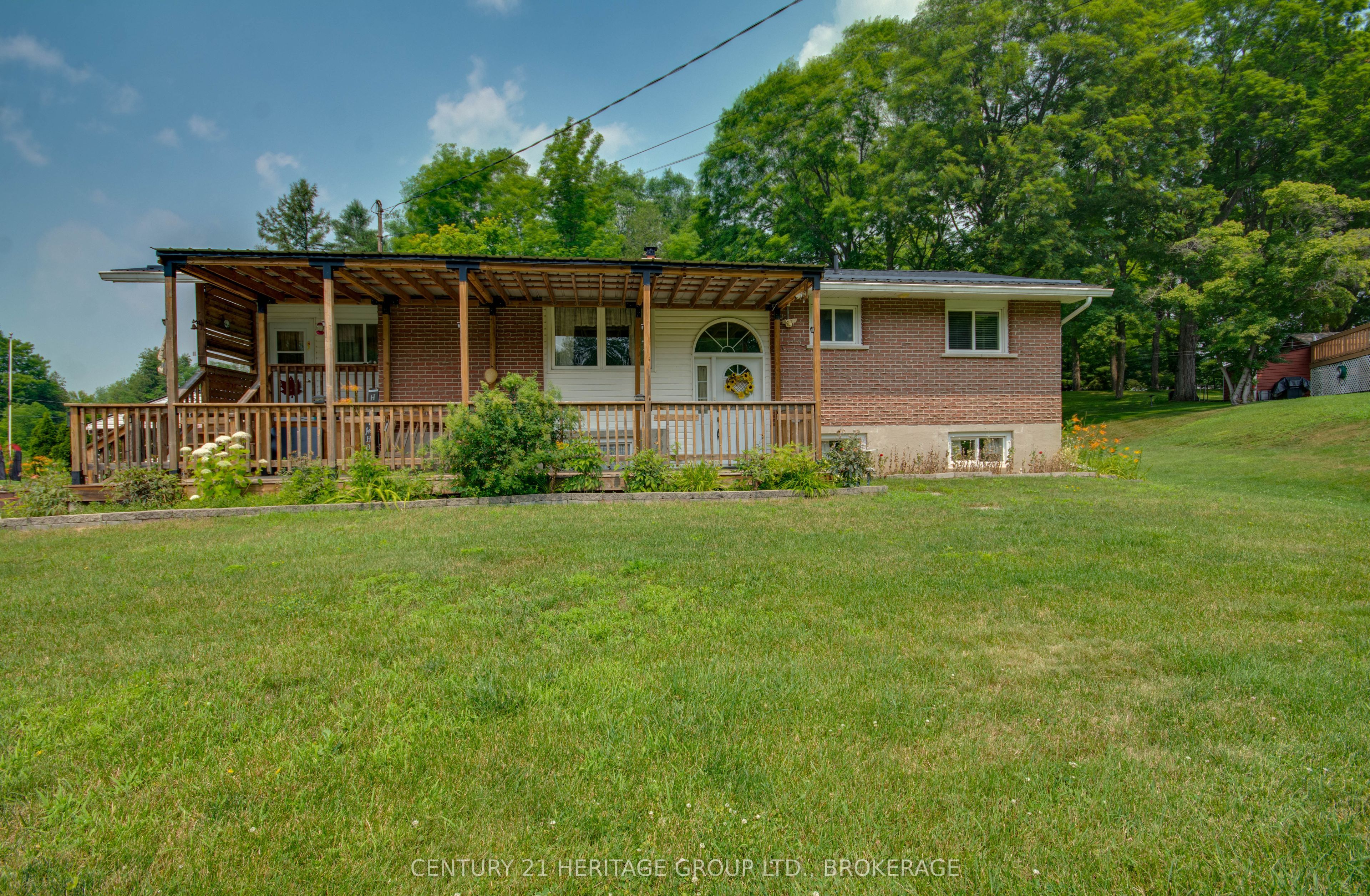 4309 Maple Drive Property Photo 2