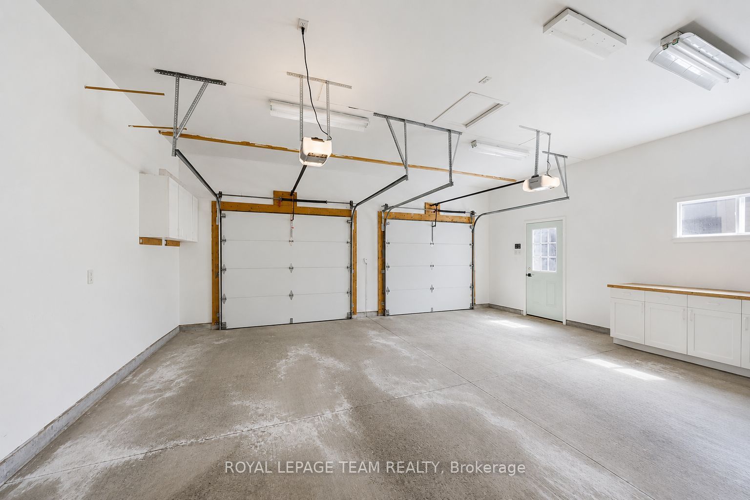 238 Park Avenue Property Photo 2