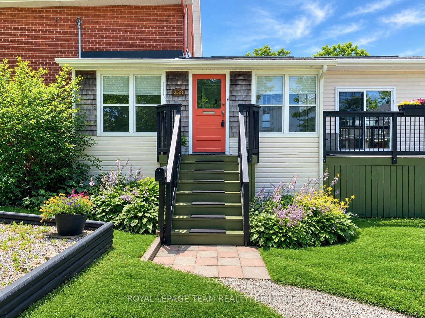 238 Park Avenue Property Photo 7
