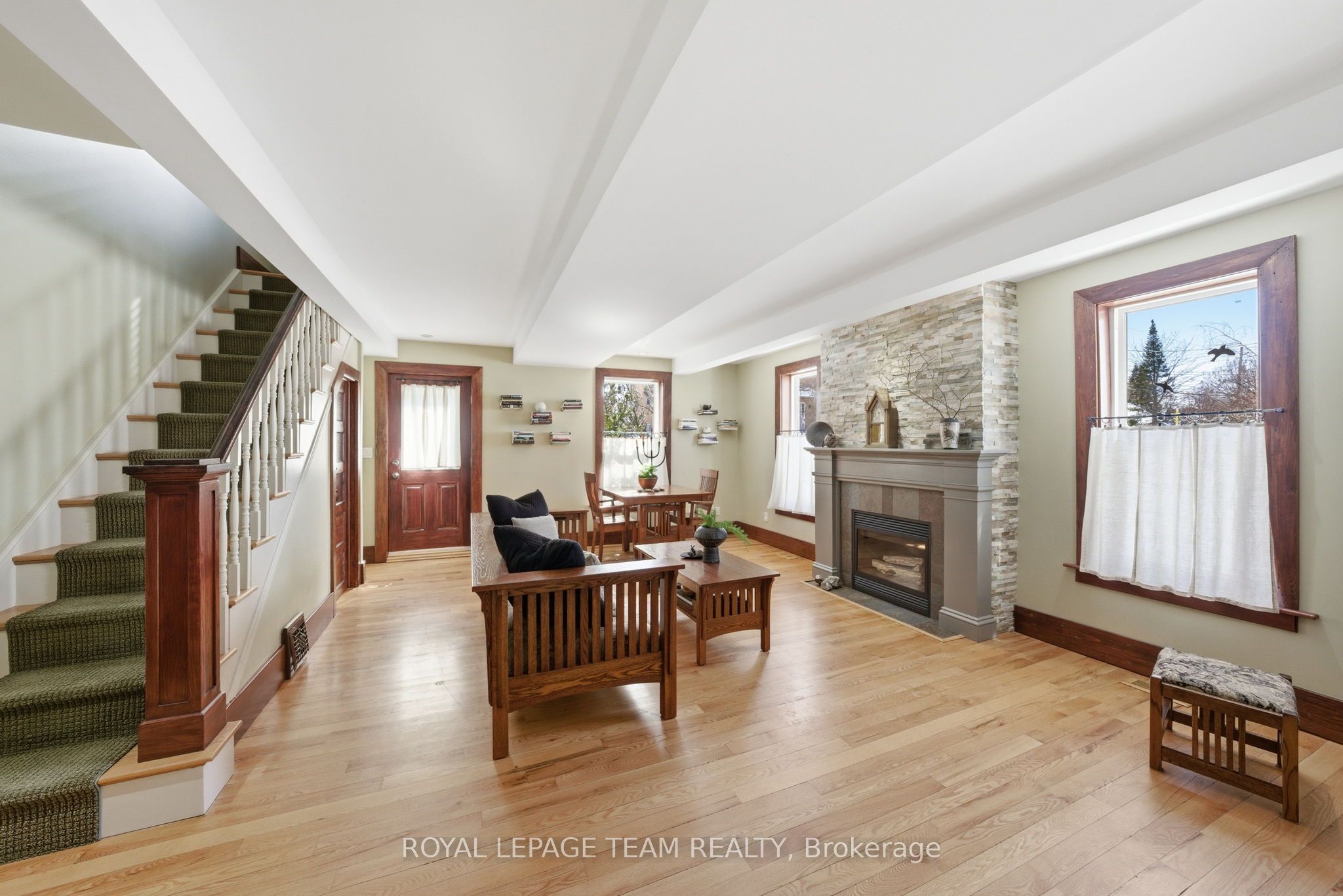 238 Park Avenue Property Photo 18