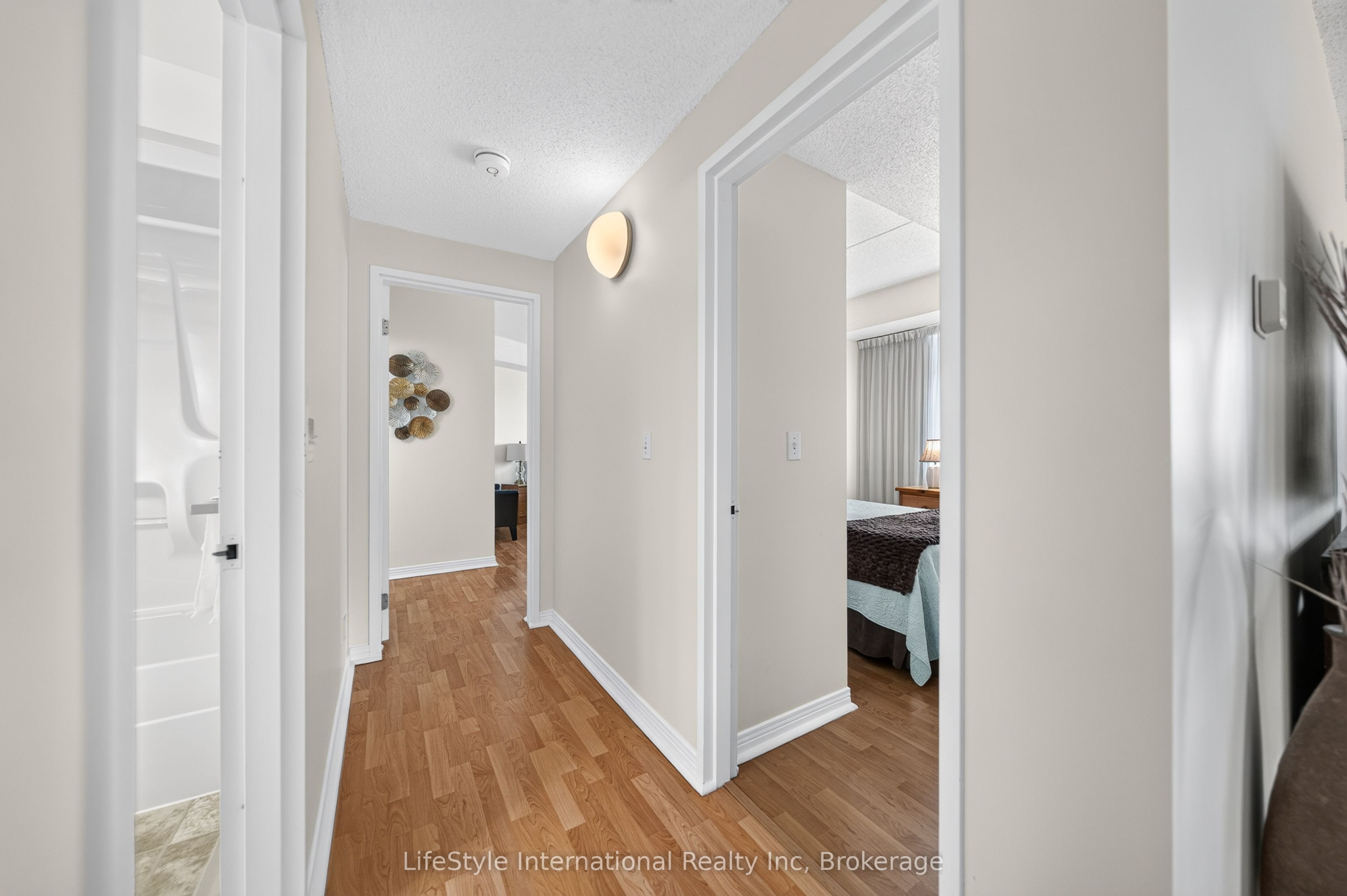 208 Silvercreek Parkway N 210 Property Photo 26