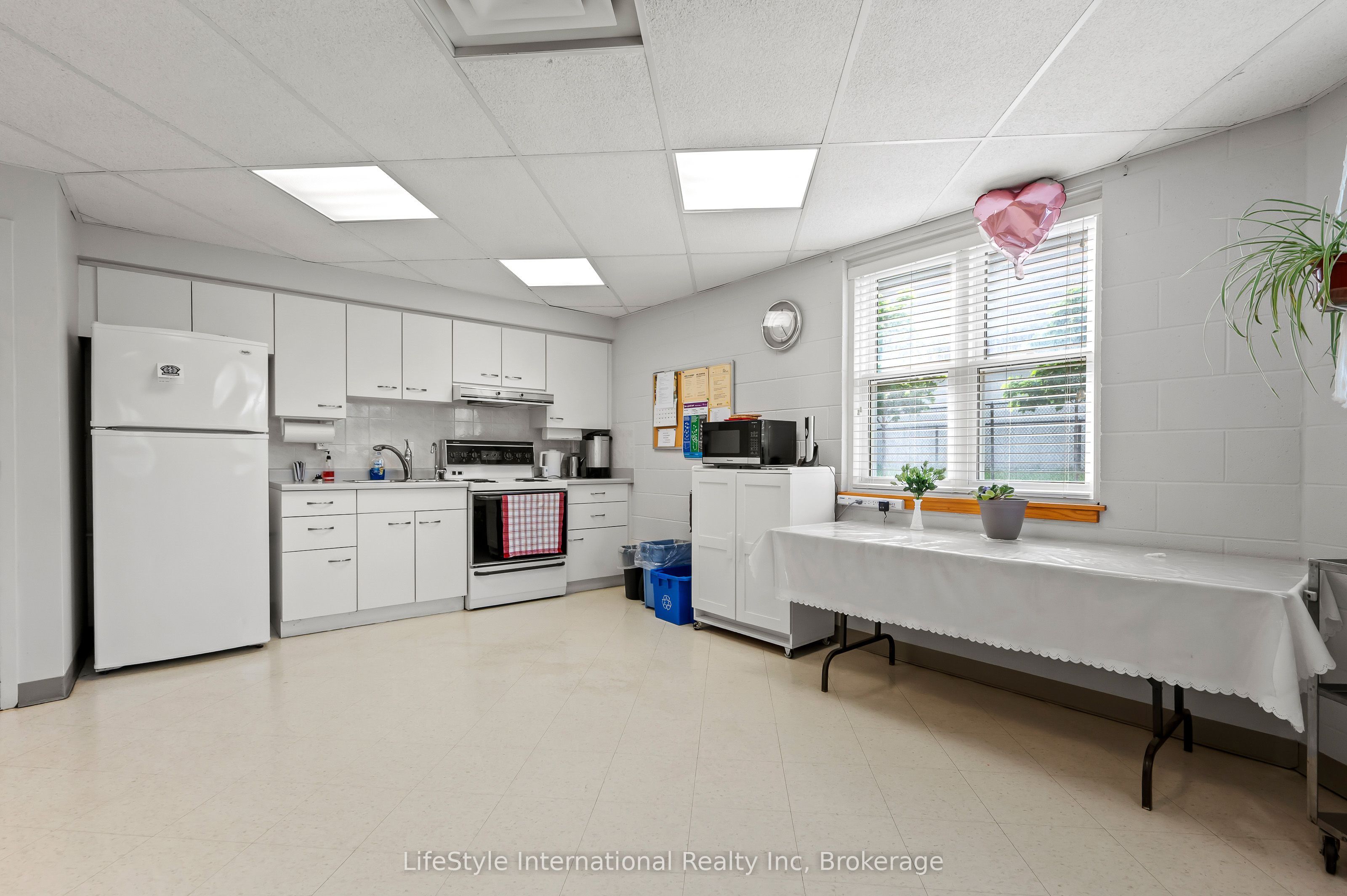 208 Silvercreek Parkway N 210 Property Photo 45