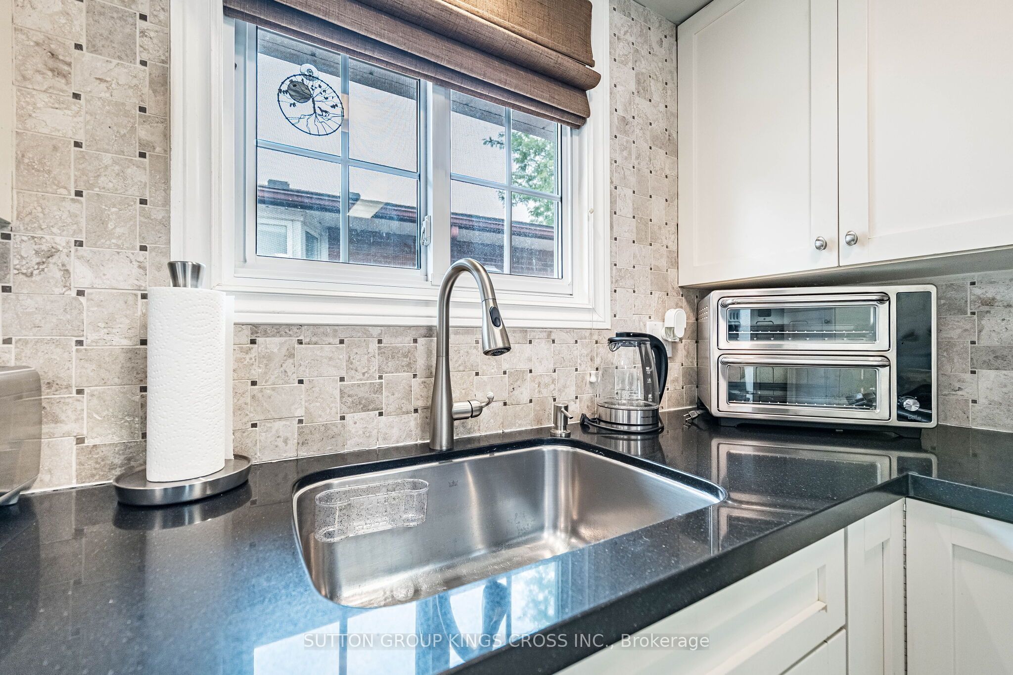 2 Maitland Avenue Property Photo 41