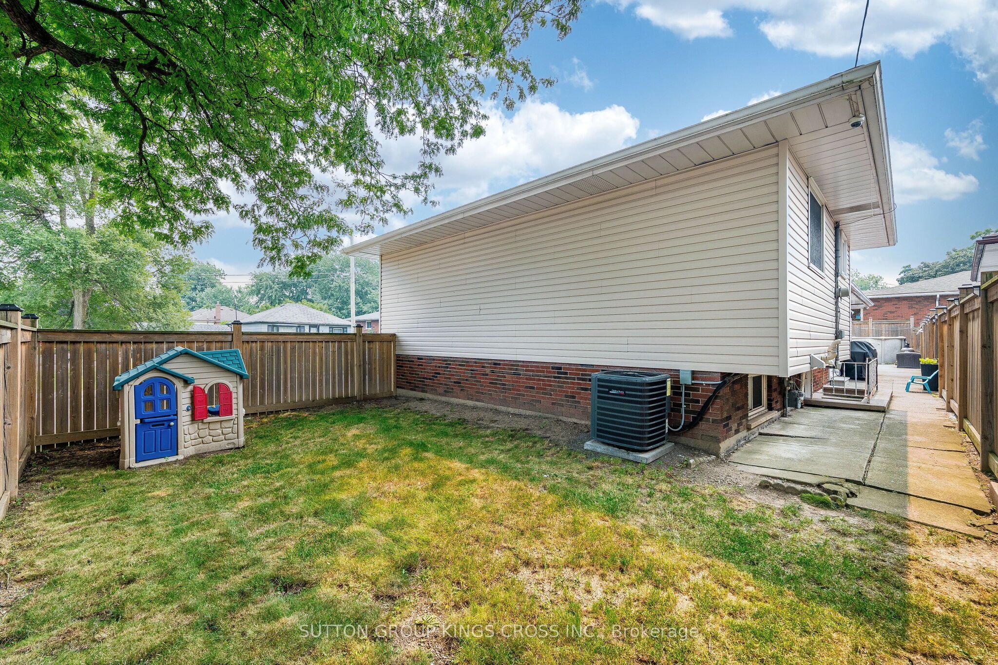 2 Maitland Avenue Property Photo 47