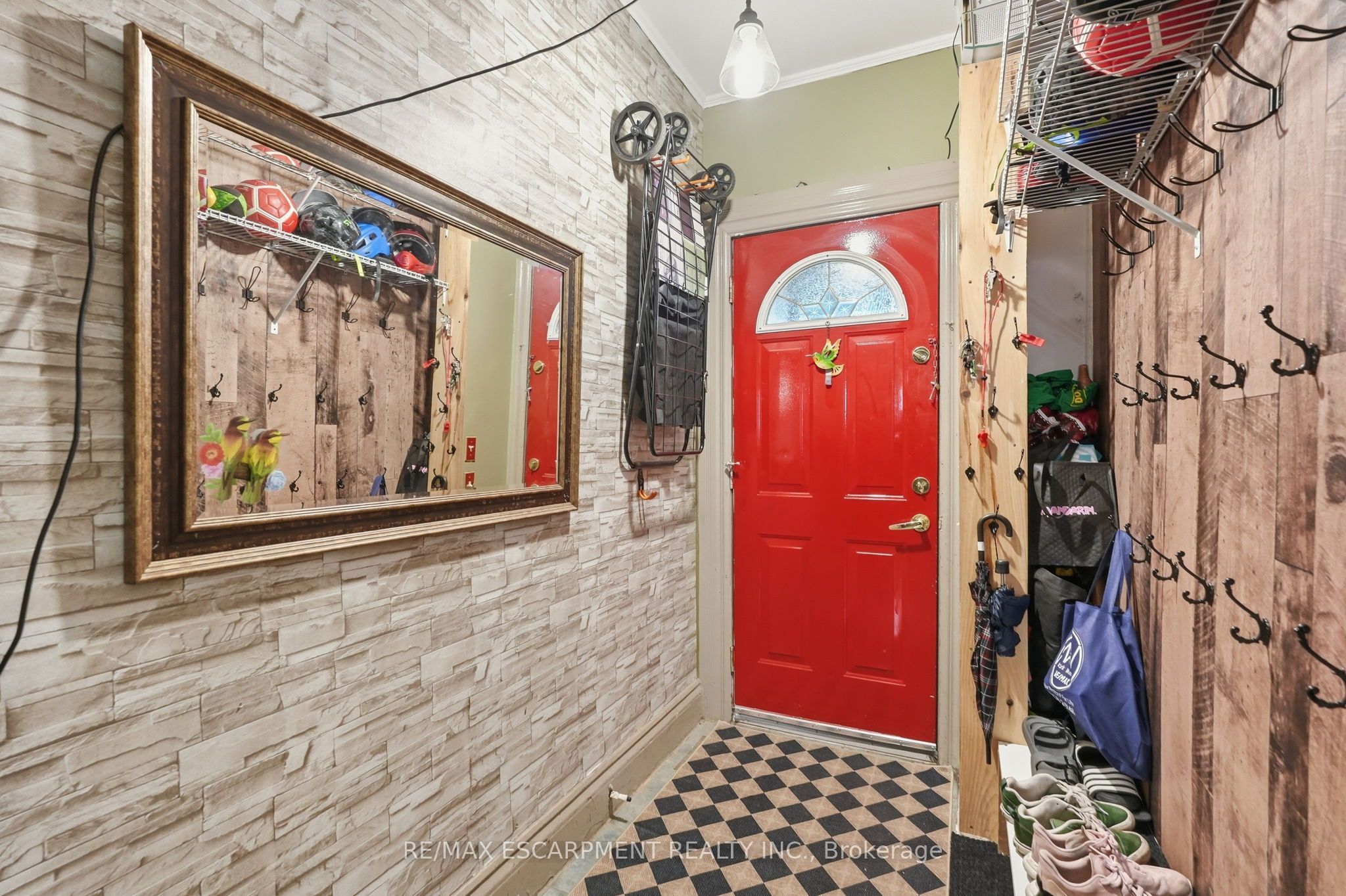 182 Cavell Avenue Property Photo 5