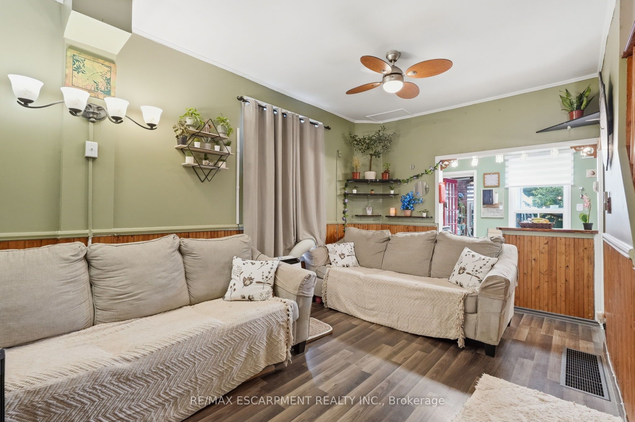 182 Cavell Avenue Property Photo 7