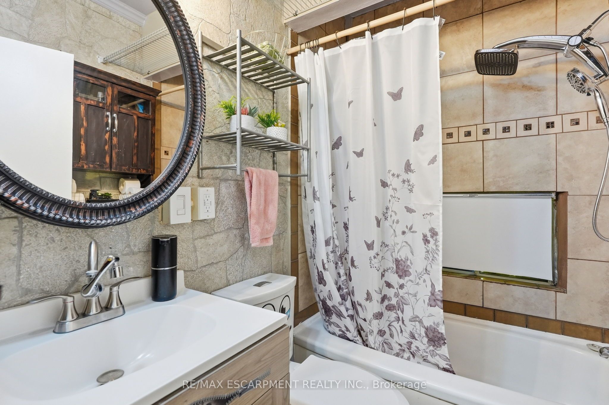 182 Cavell Avenue Property Photo 24