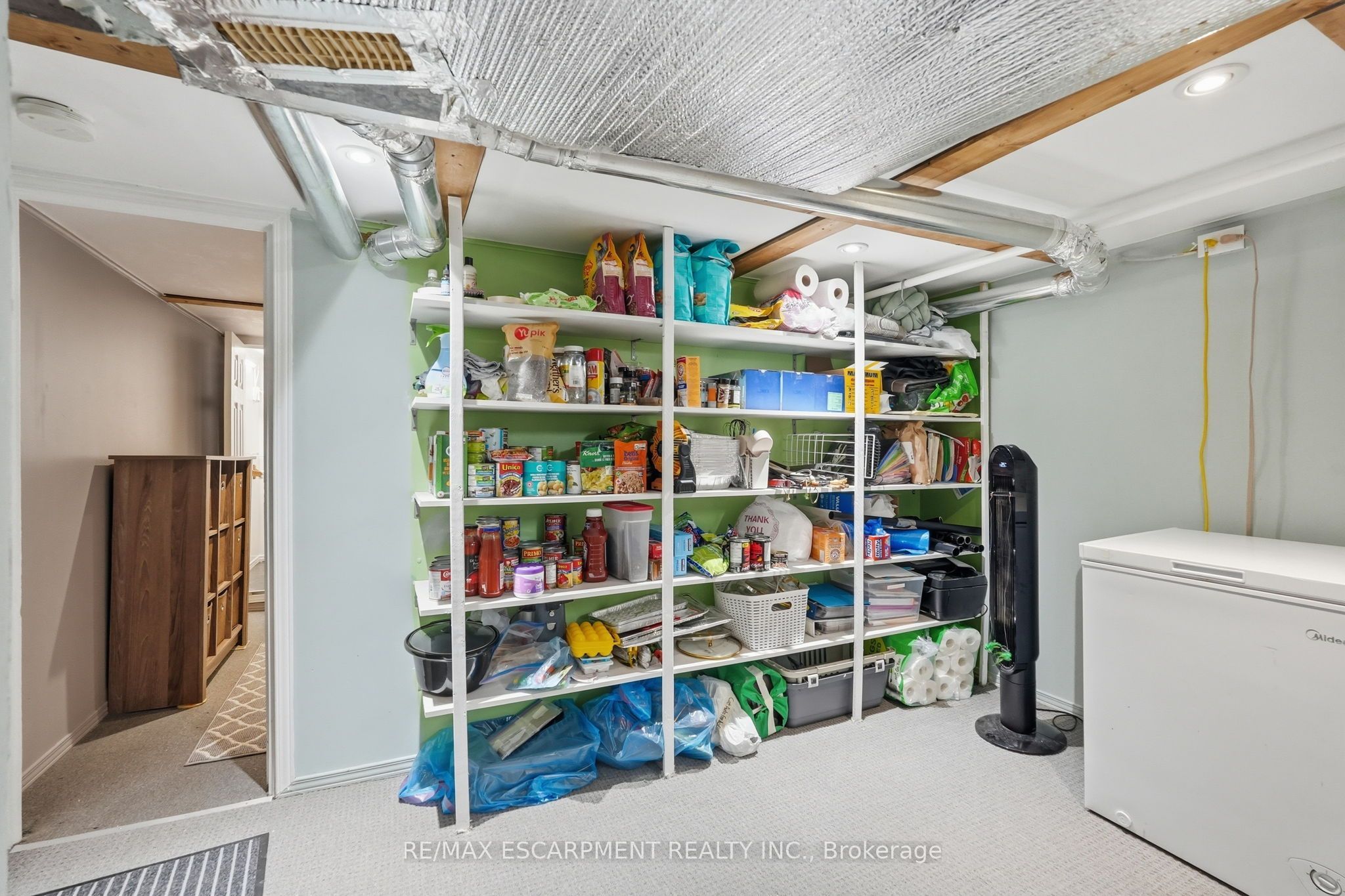 182 Cavell Avenue Property Photo 32