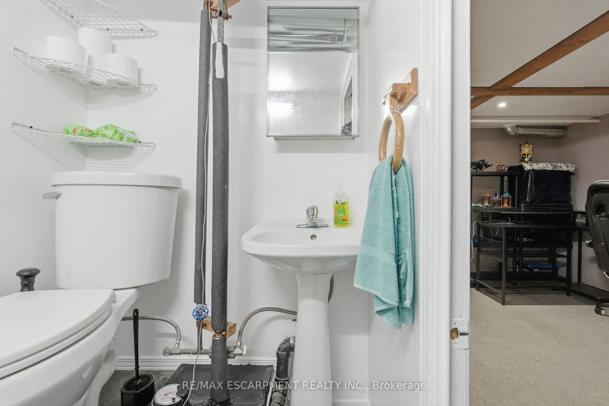182 Cavell Avenue Property Photo 37