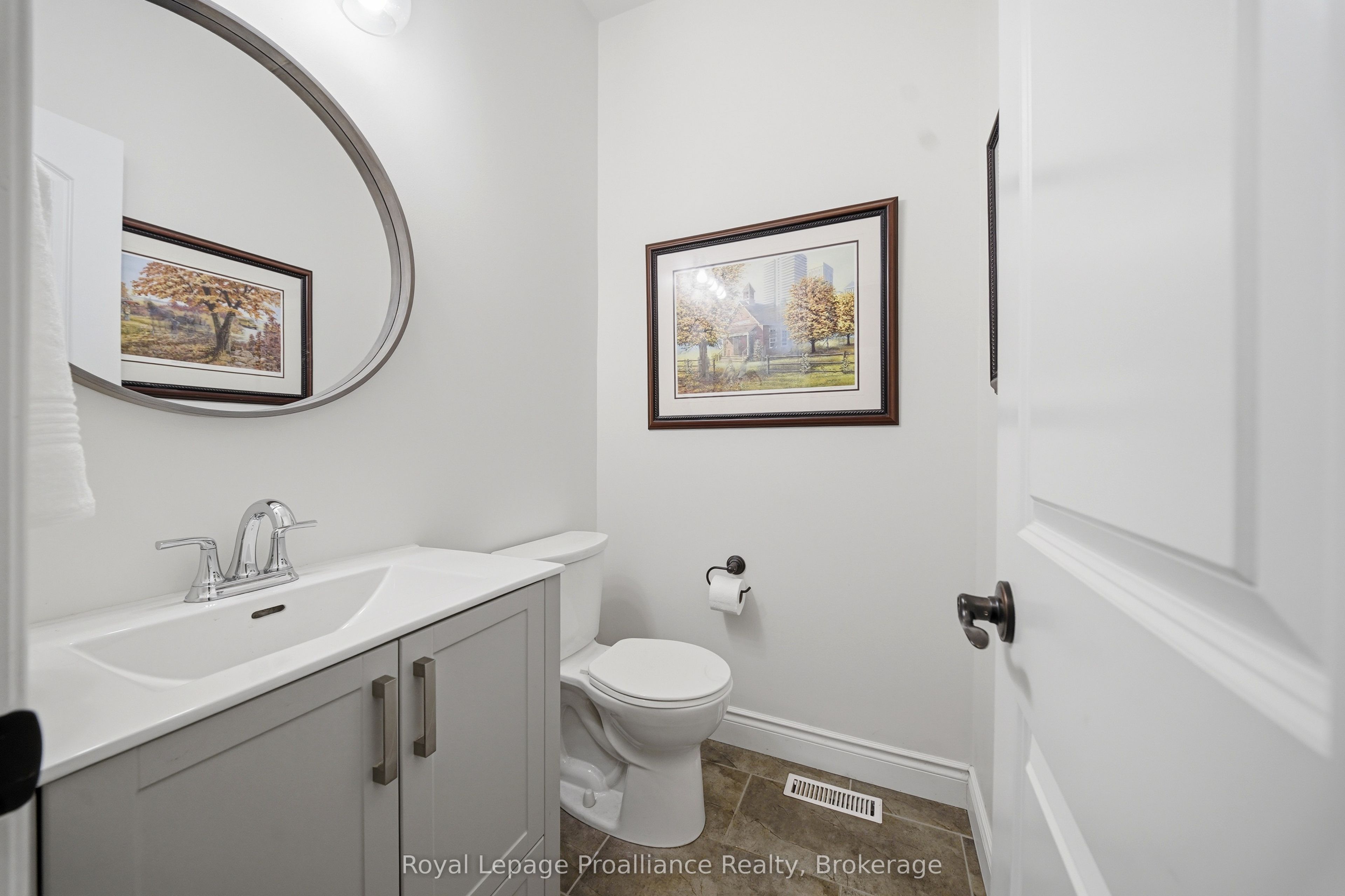 32 Walnut Crescent Property Photo 7