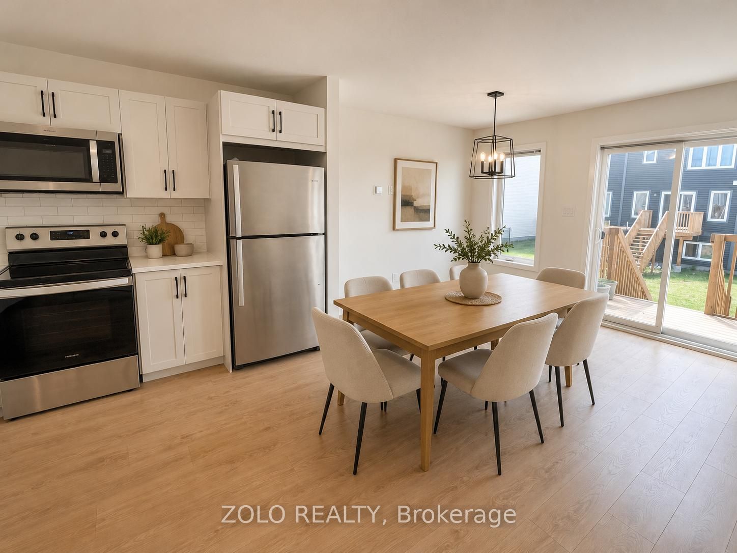 67 Whitcomb Crescent Property Photo 3