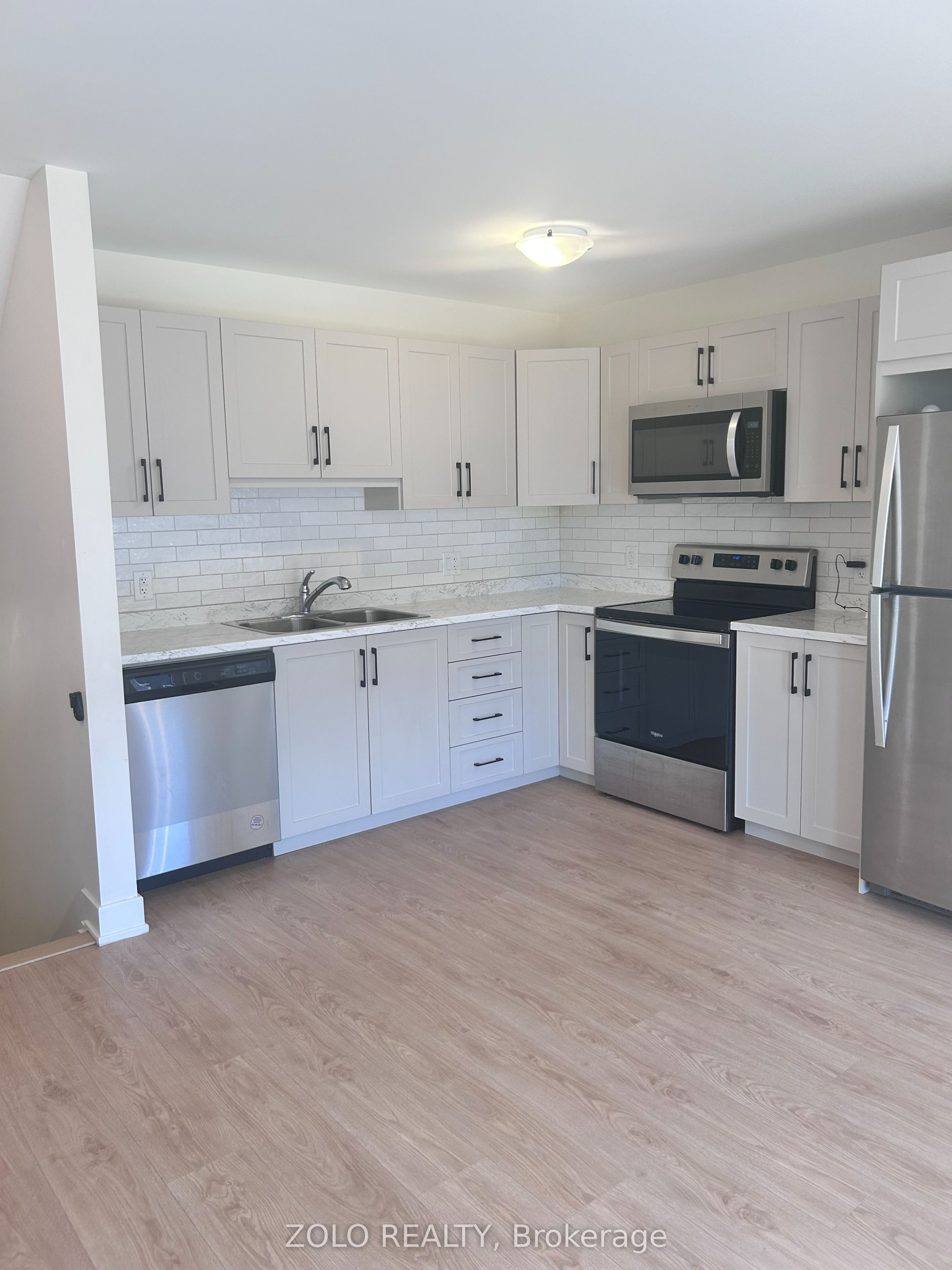 67 Whitcomb Crescent Property Photo 8