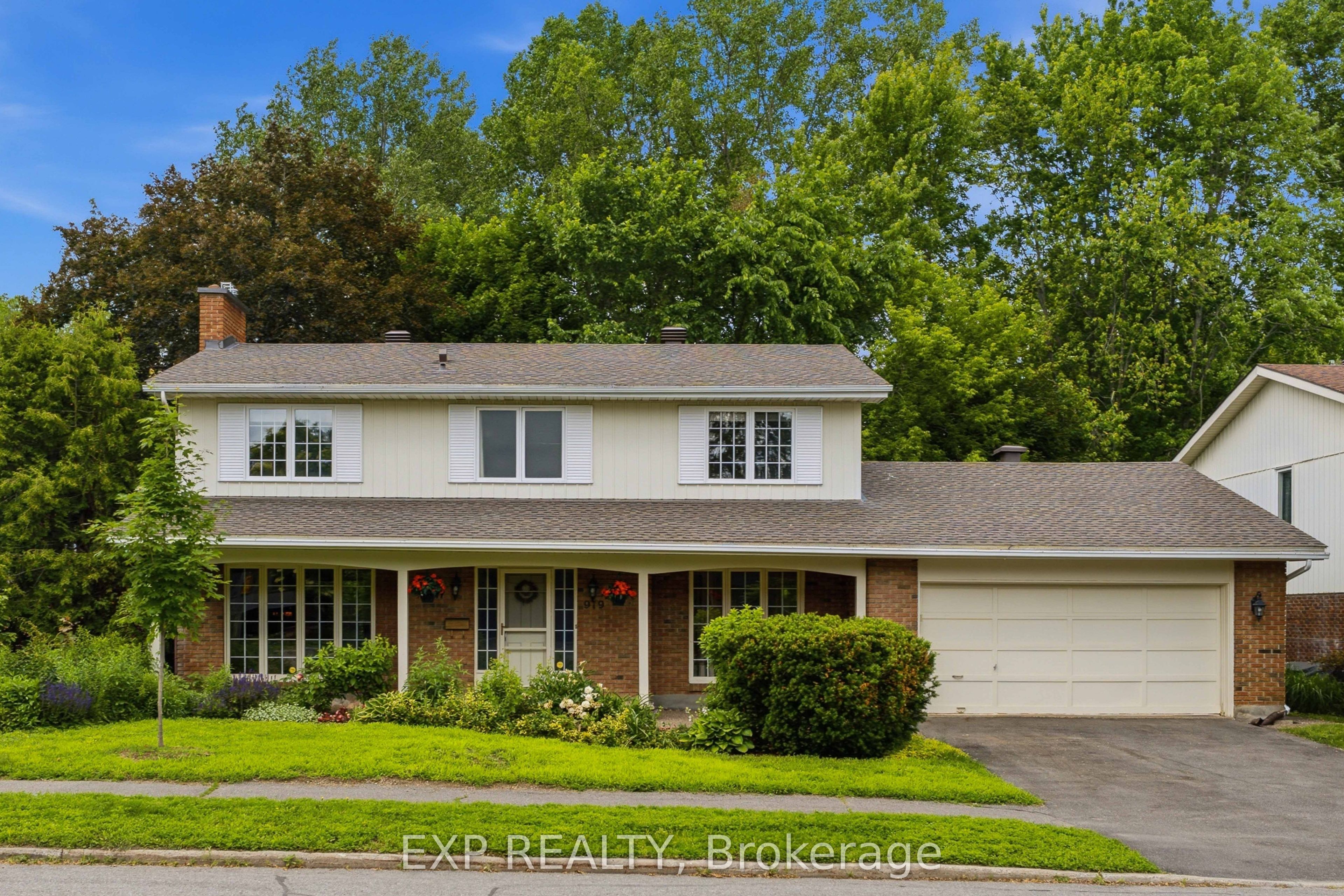 919 Plante Drive Property Photo 1