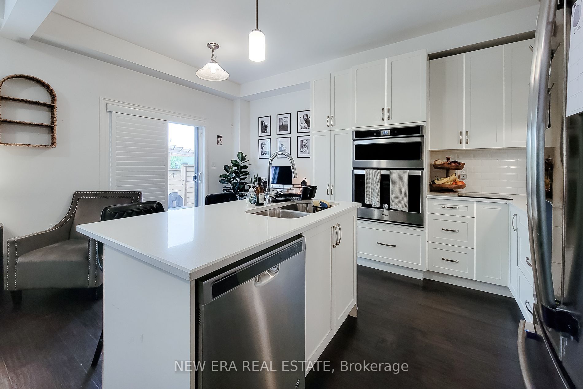 4297 East Avenue E 10 Property Photo 17