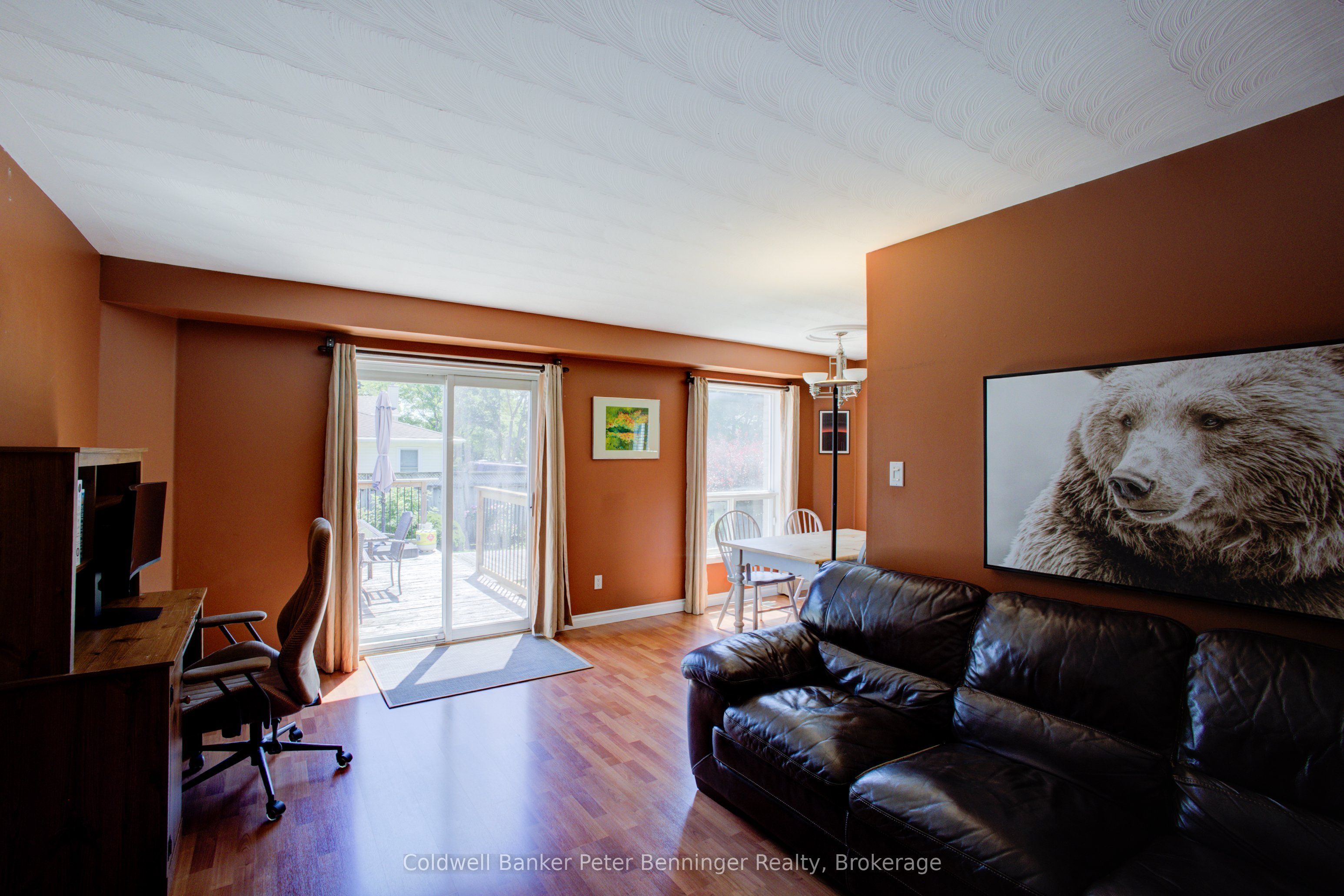 737 Mackendrick Drive Property Photo 7