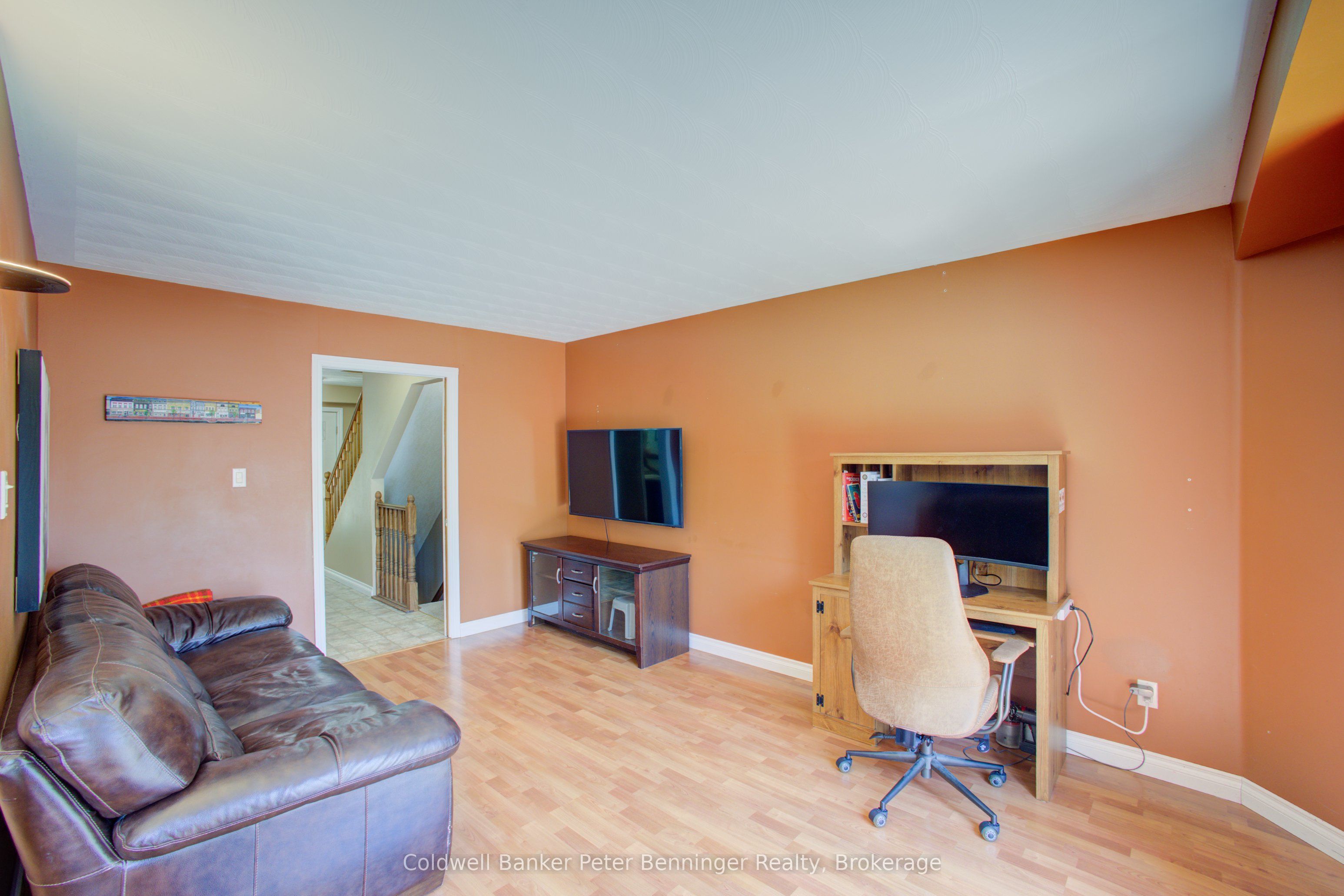 737 Mackendrick Drive Property Photo 9