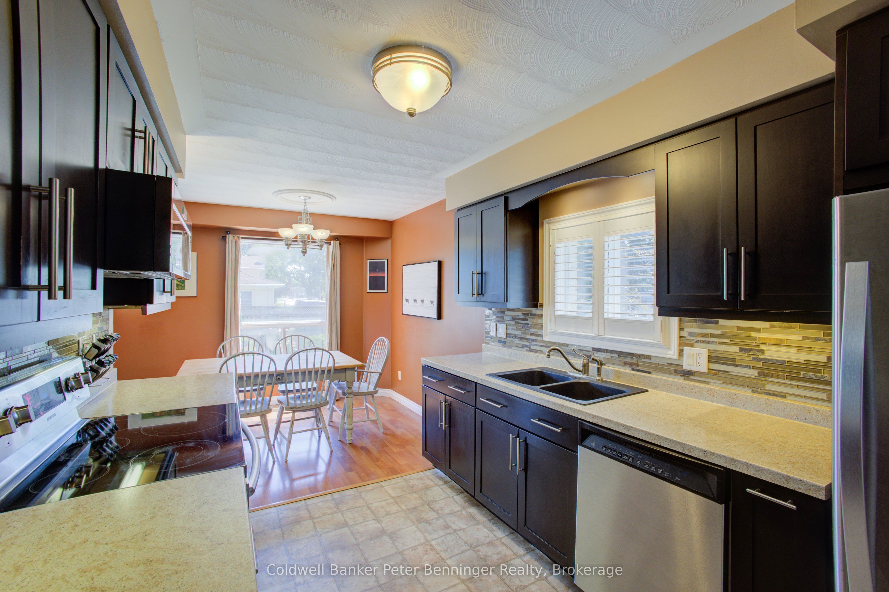 737 Mackendrick Drive Property Photo 15
