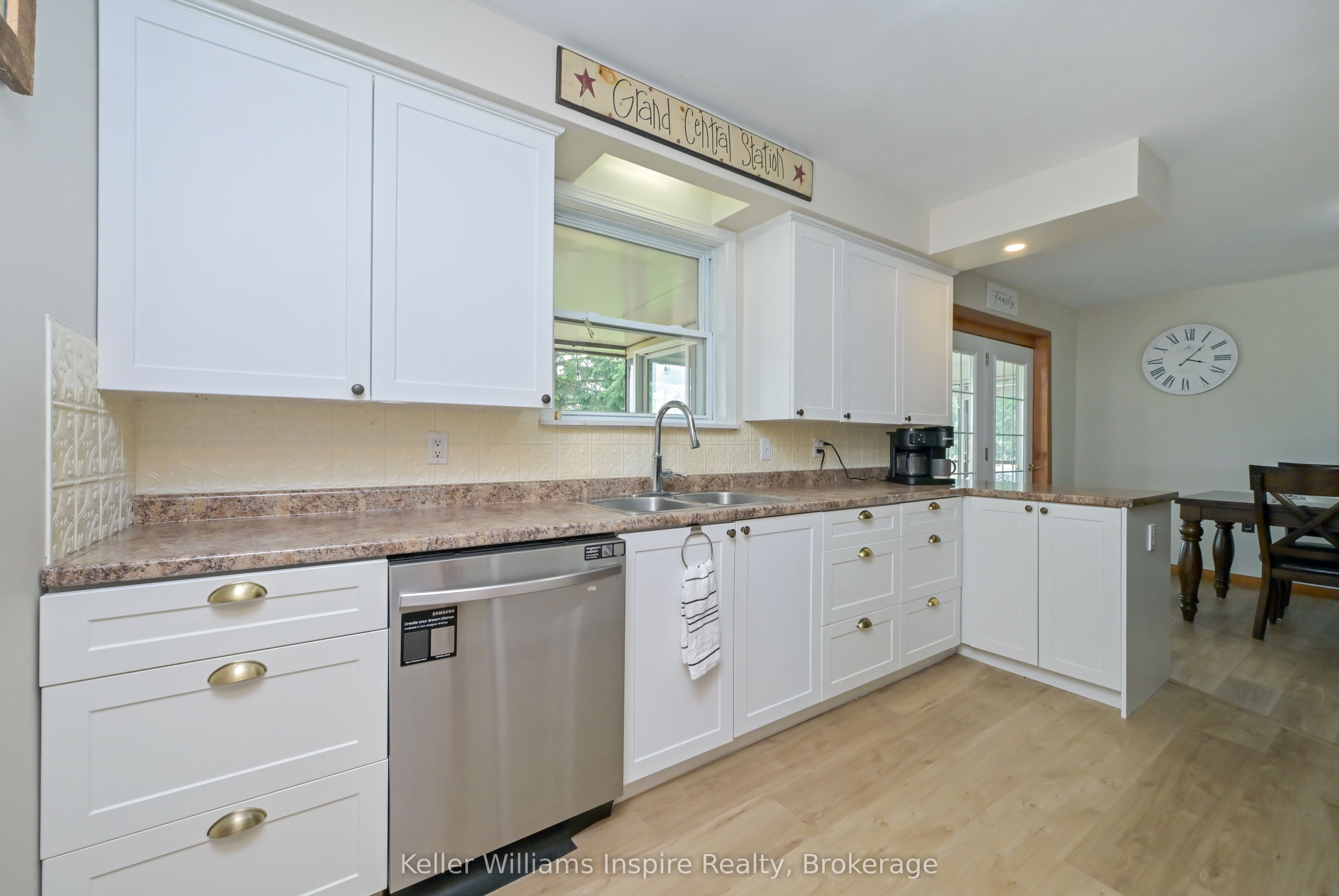 269514 Grey Road 9 Property Photo 4
