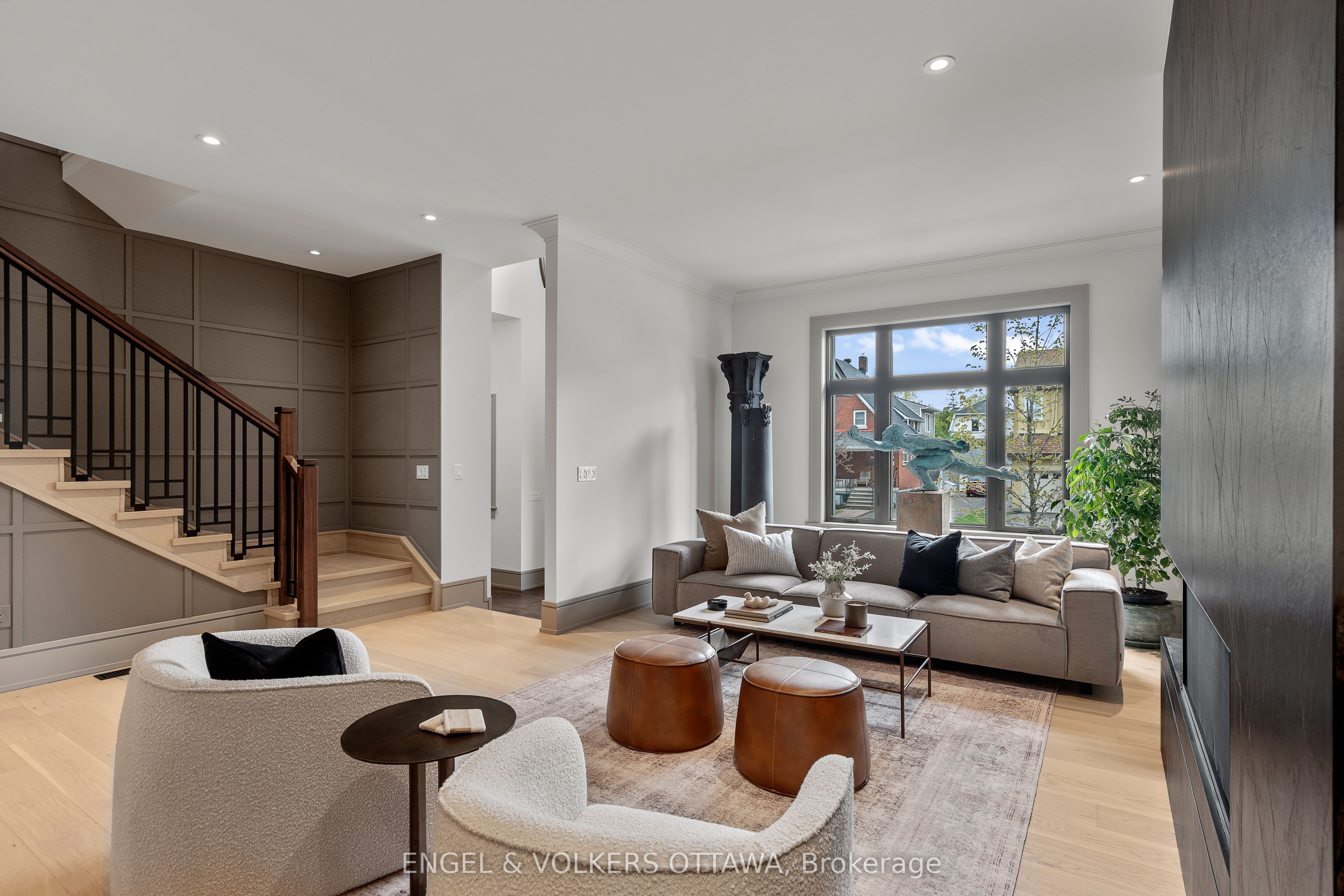 37 Clarendon Avenue Property Photo 9