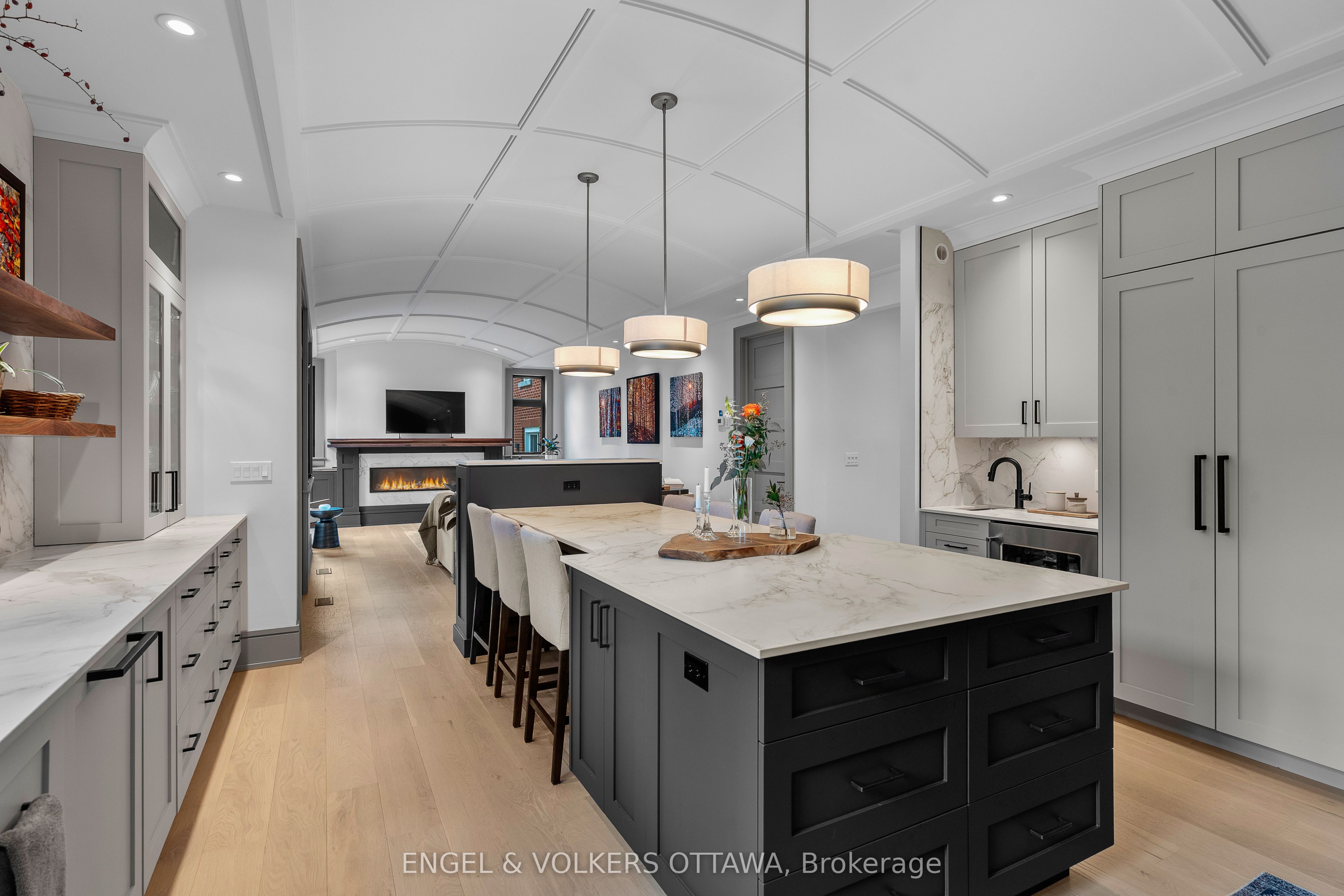 37 Clarendon Avenue Property Photo 17