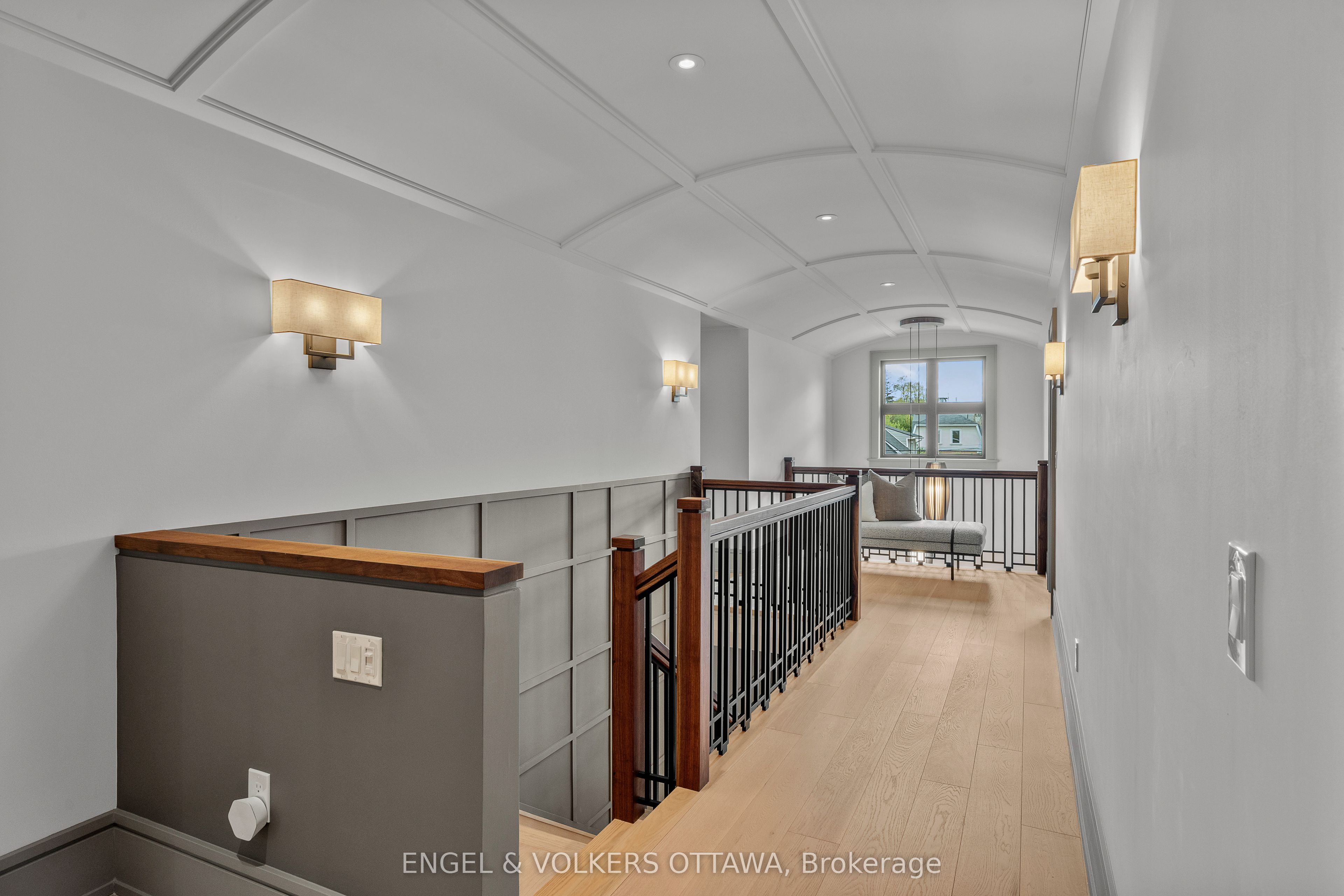 37 Clarendon Avenue Property Photo 23