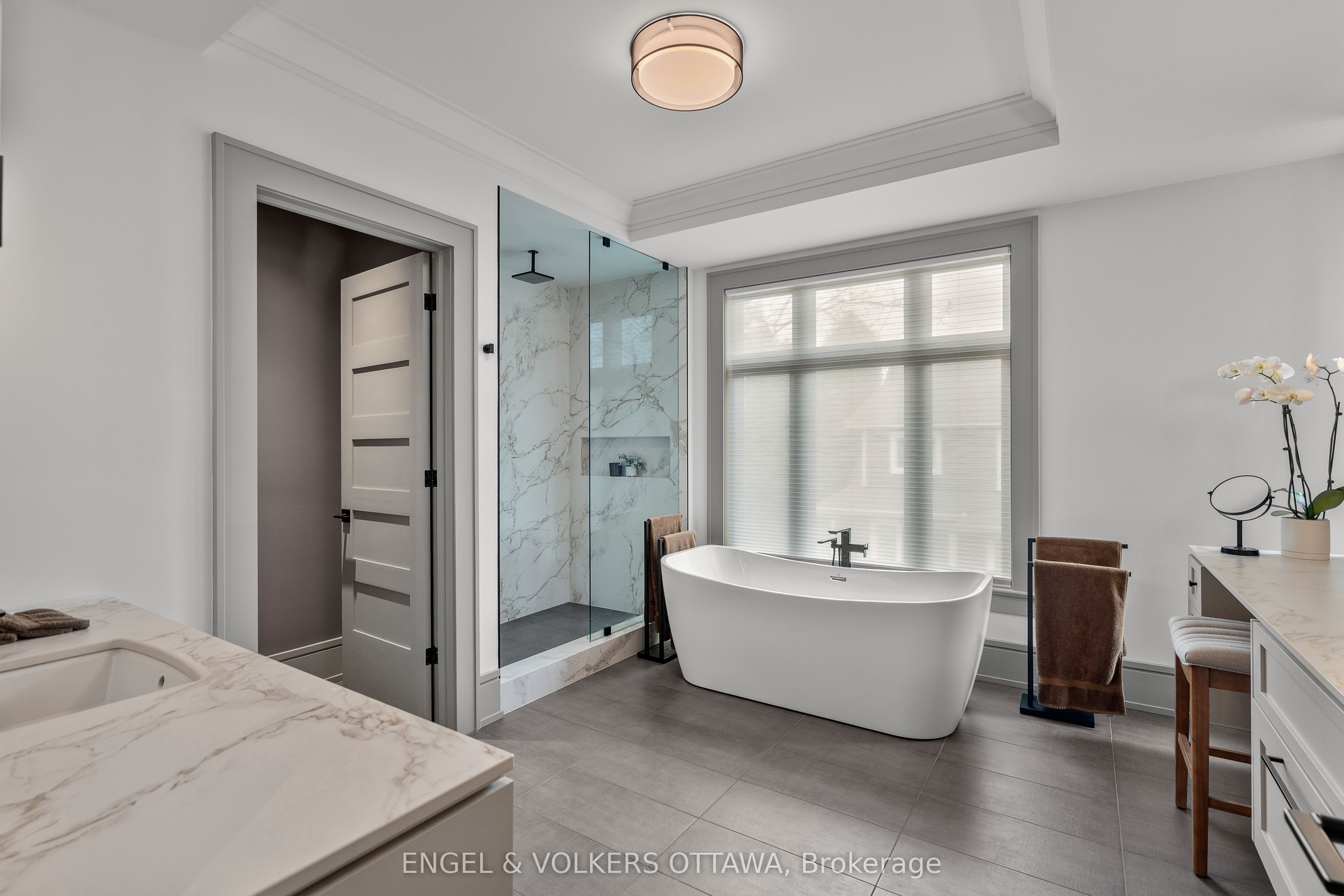 37 Clarendon Avenue Property Photo 27