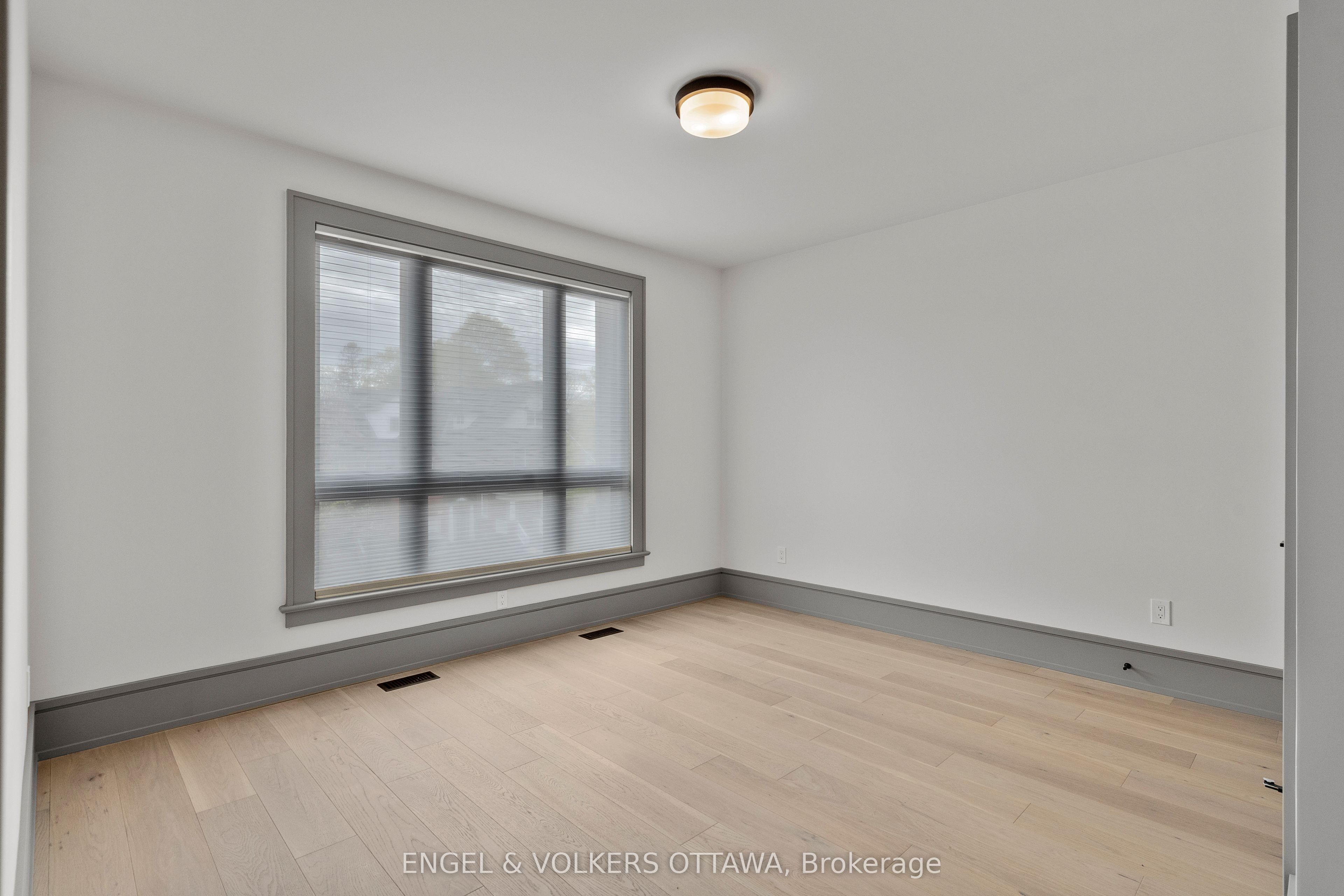 37 Clarendon Avenue Property Photo 33