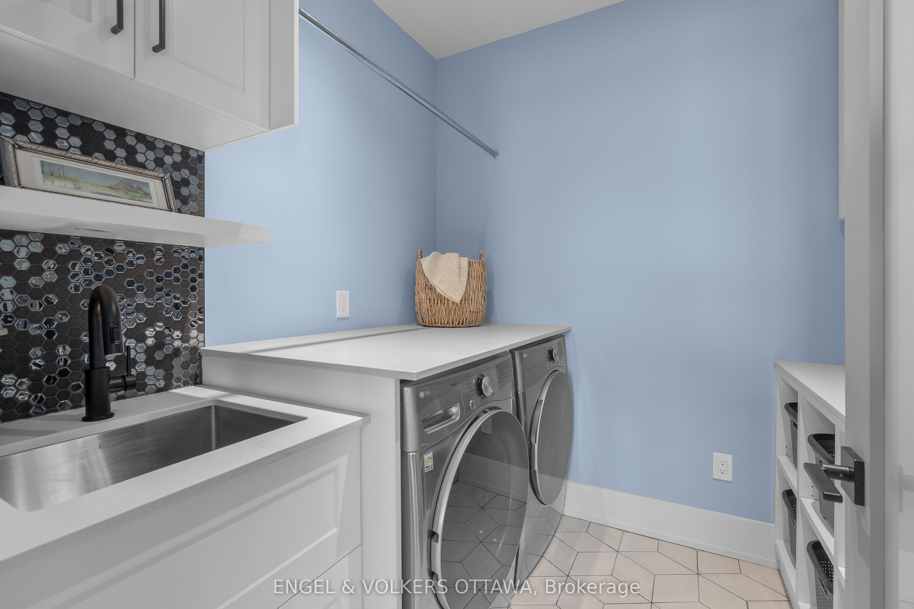 37 Clarendon Avenue Property Photo 38