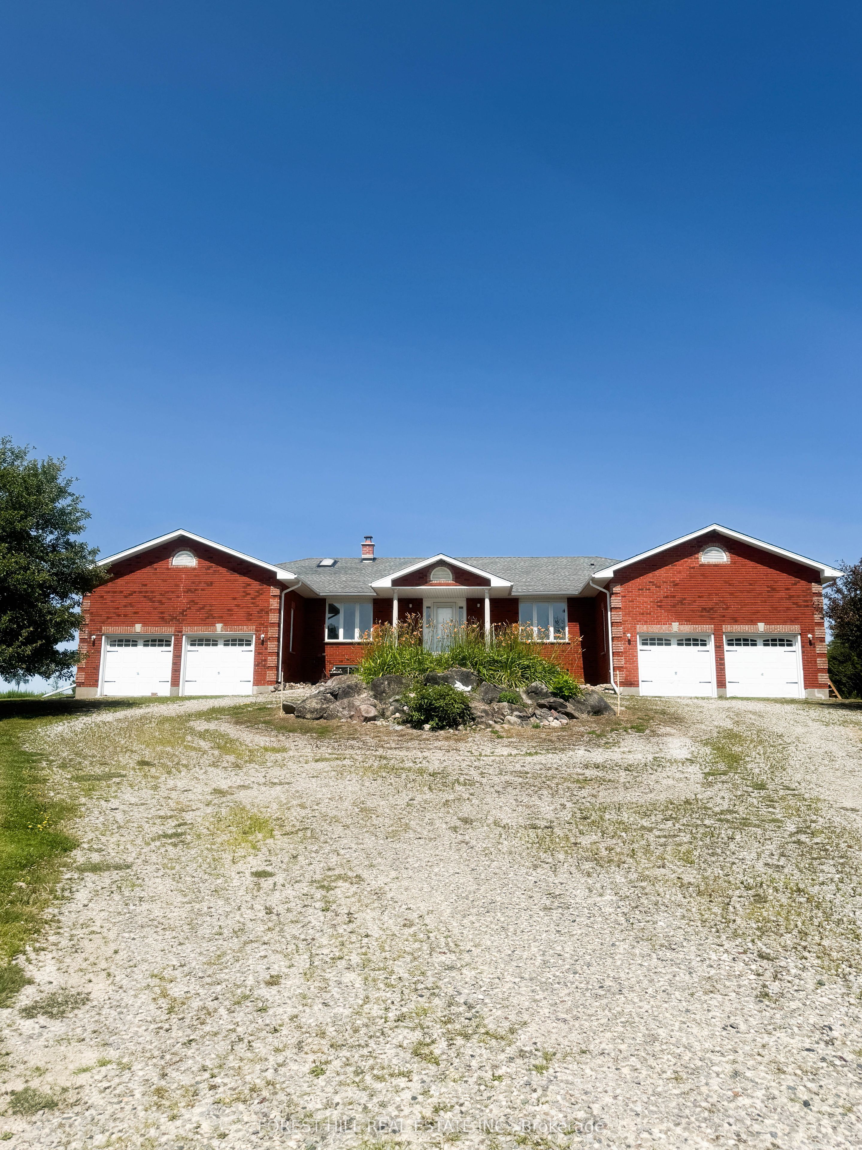 311567 16th Line Property Photo 5