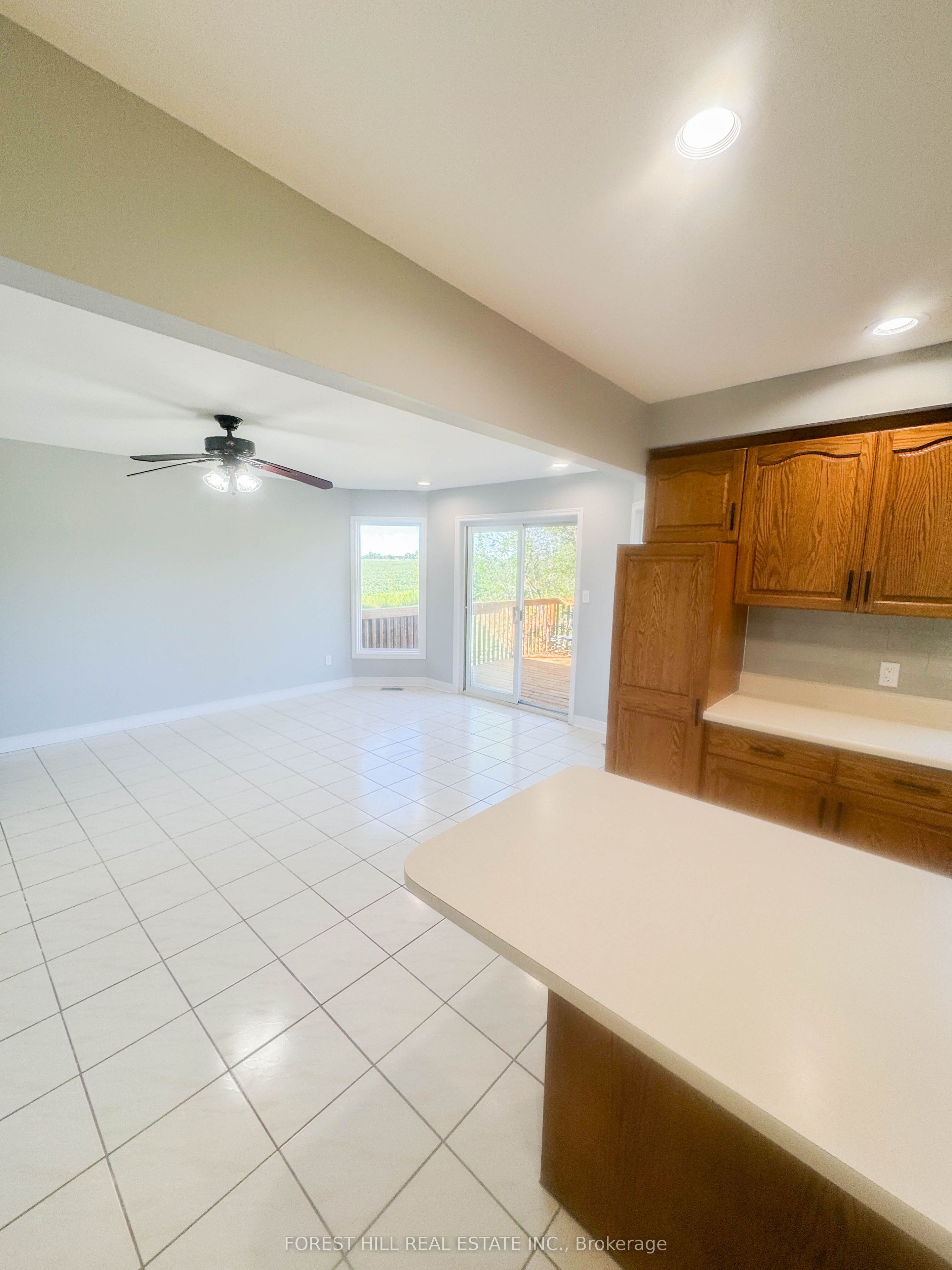 311567 16th Line Property Photo 14