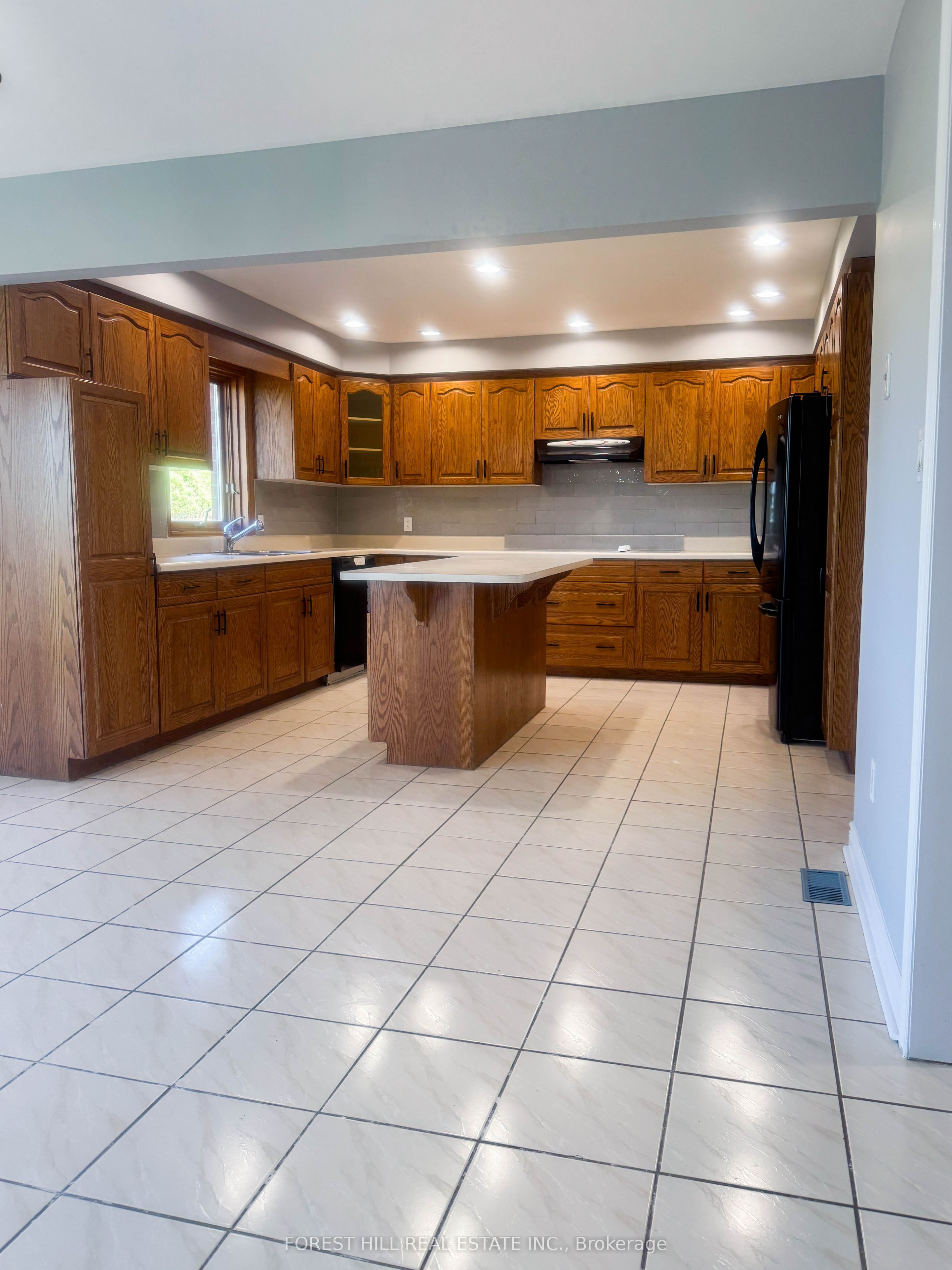 311567 16th Line Property Photo 17