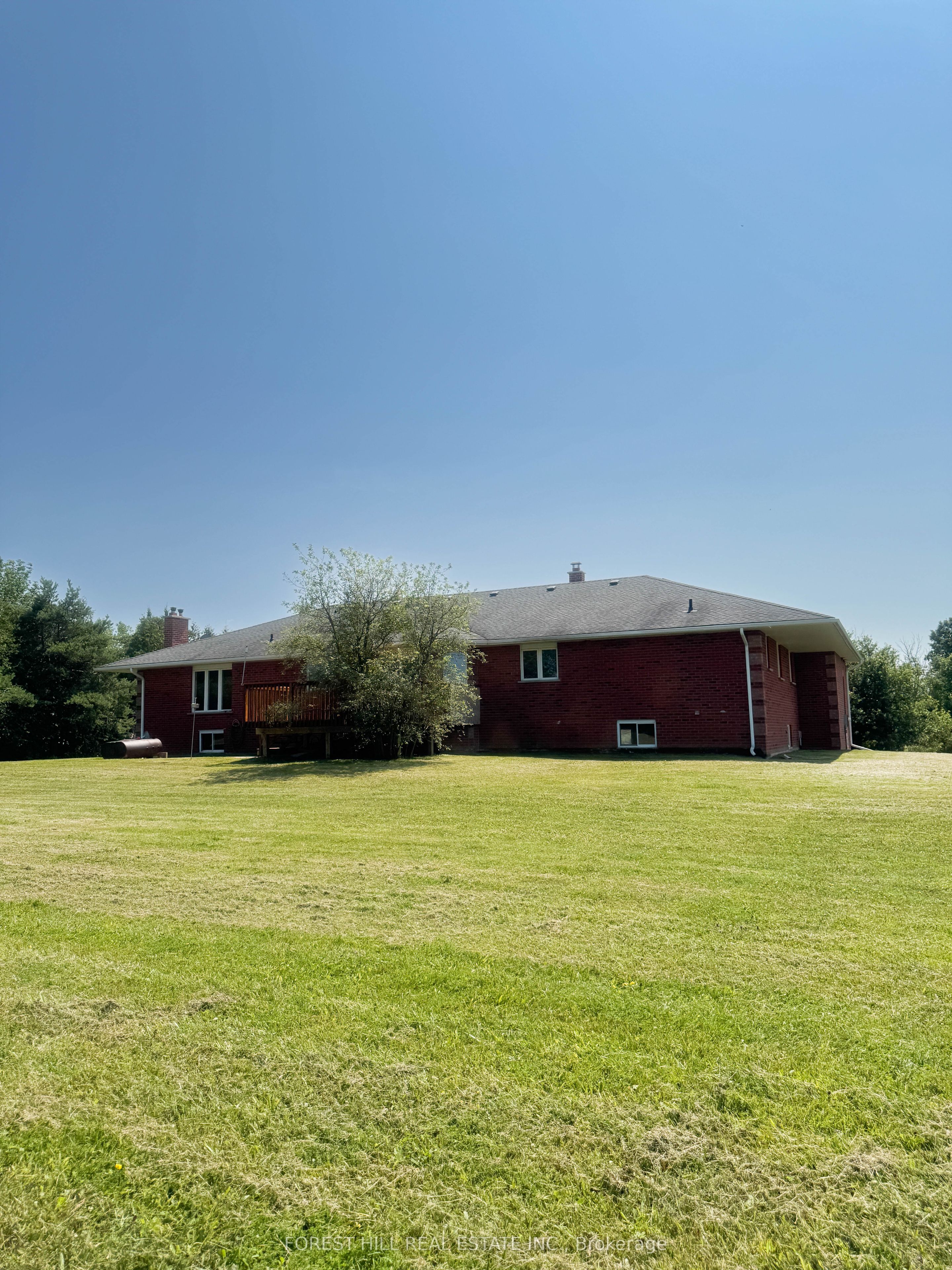 311567 16th Line Property Photo 25