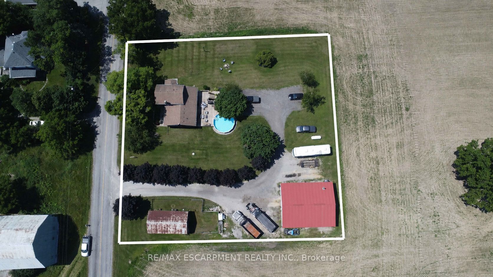967 4th Line Property Photo 2