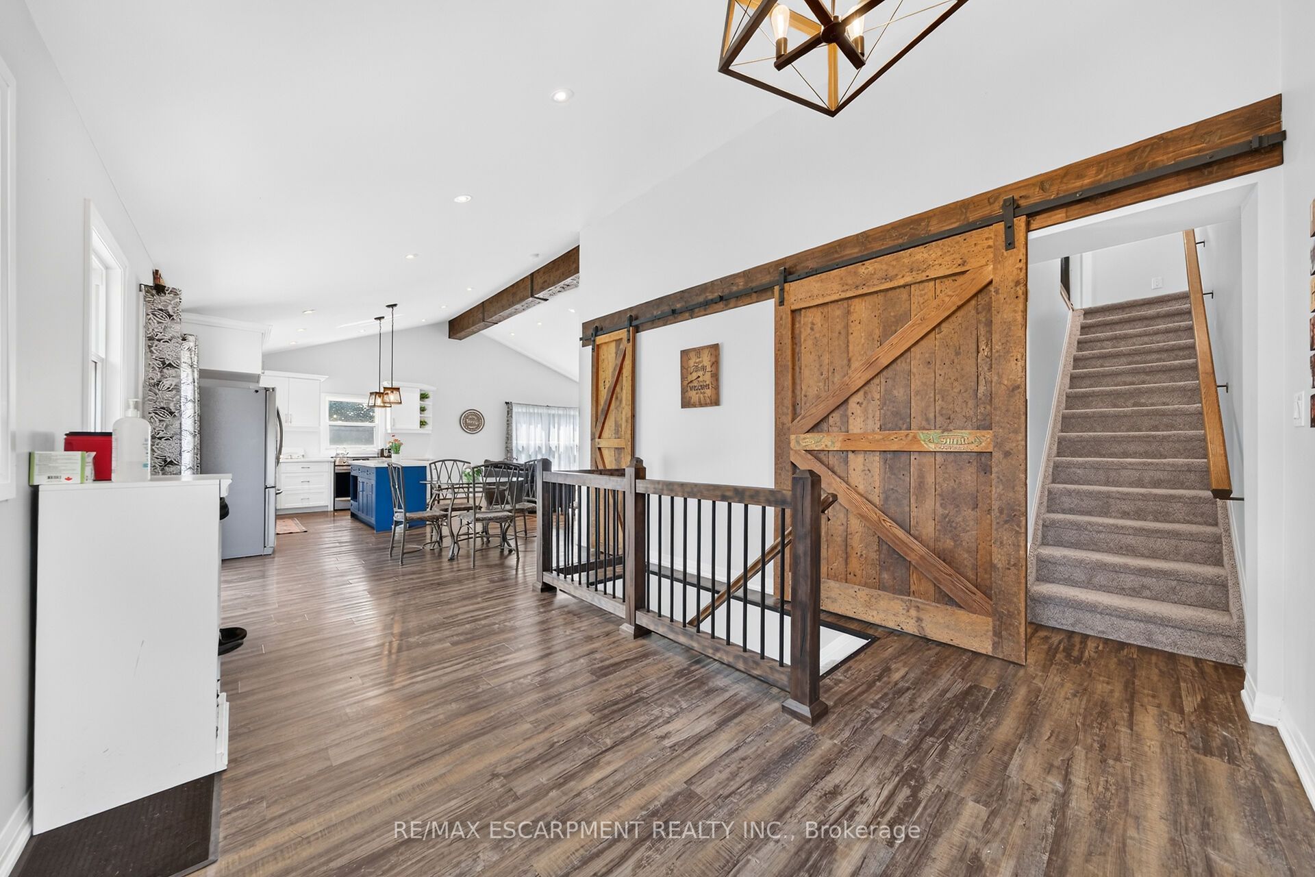 967 4th Line Property Photo 21
