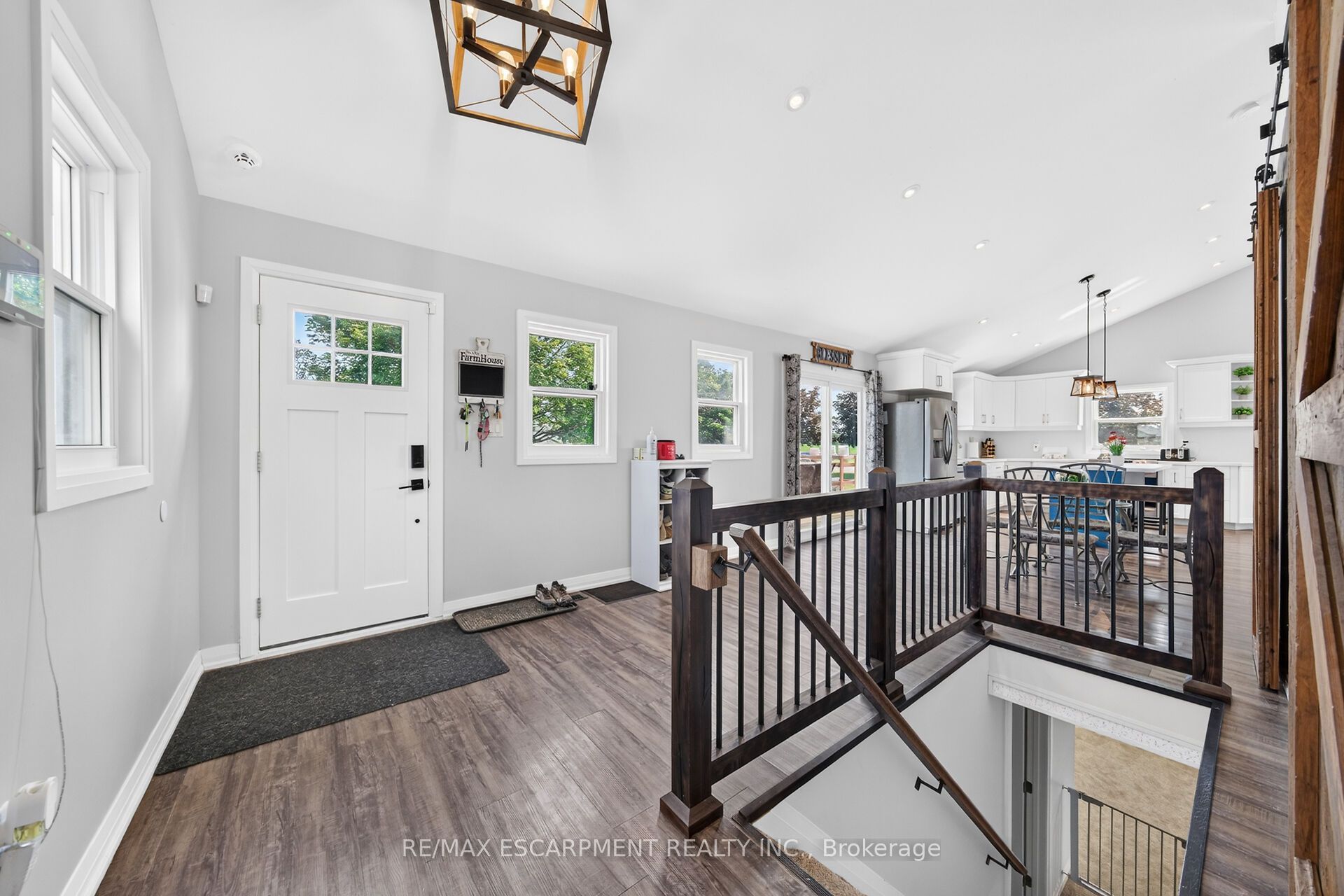 967 4th Line Property Photo 22