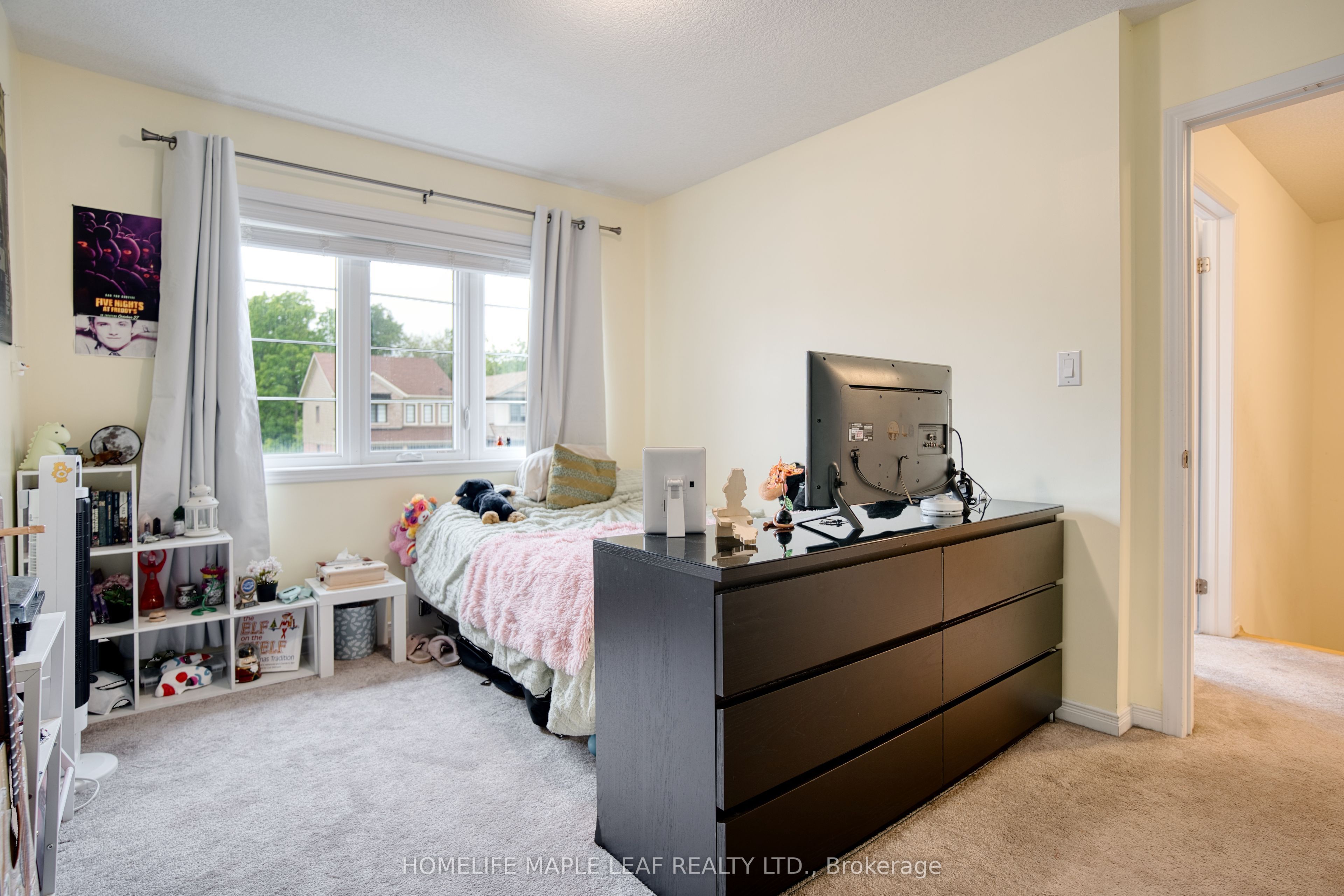 232 Bedrock Drive S Property Photo 9