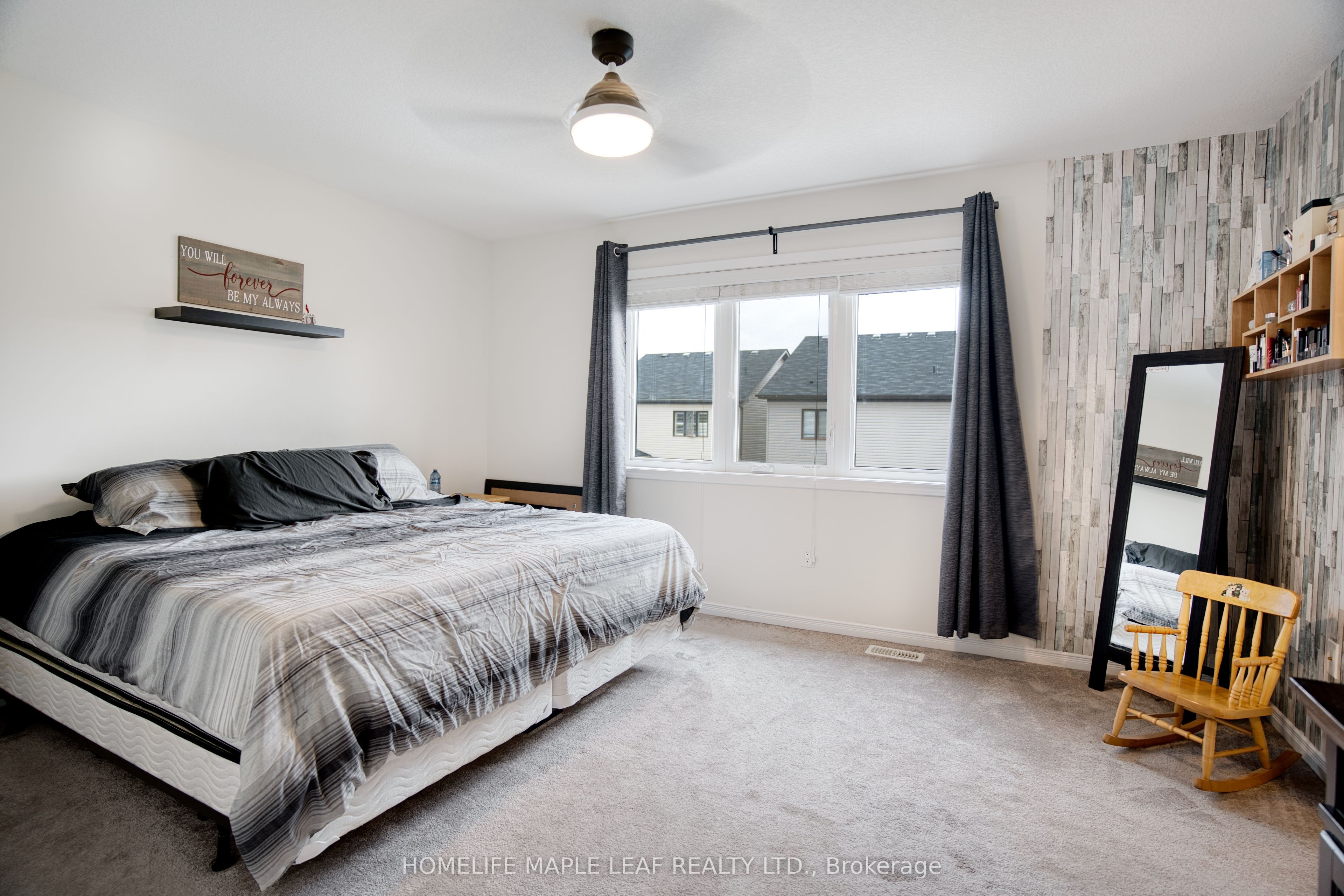 232 Bedrock Drive S Property Photo 17