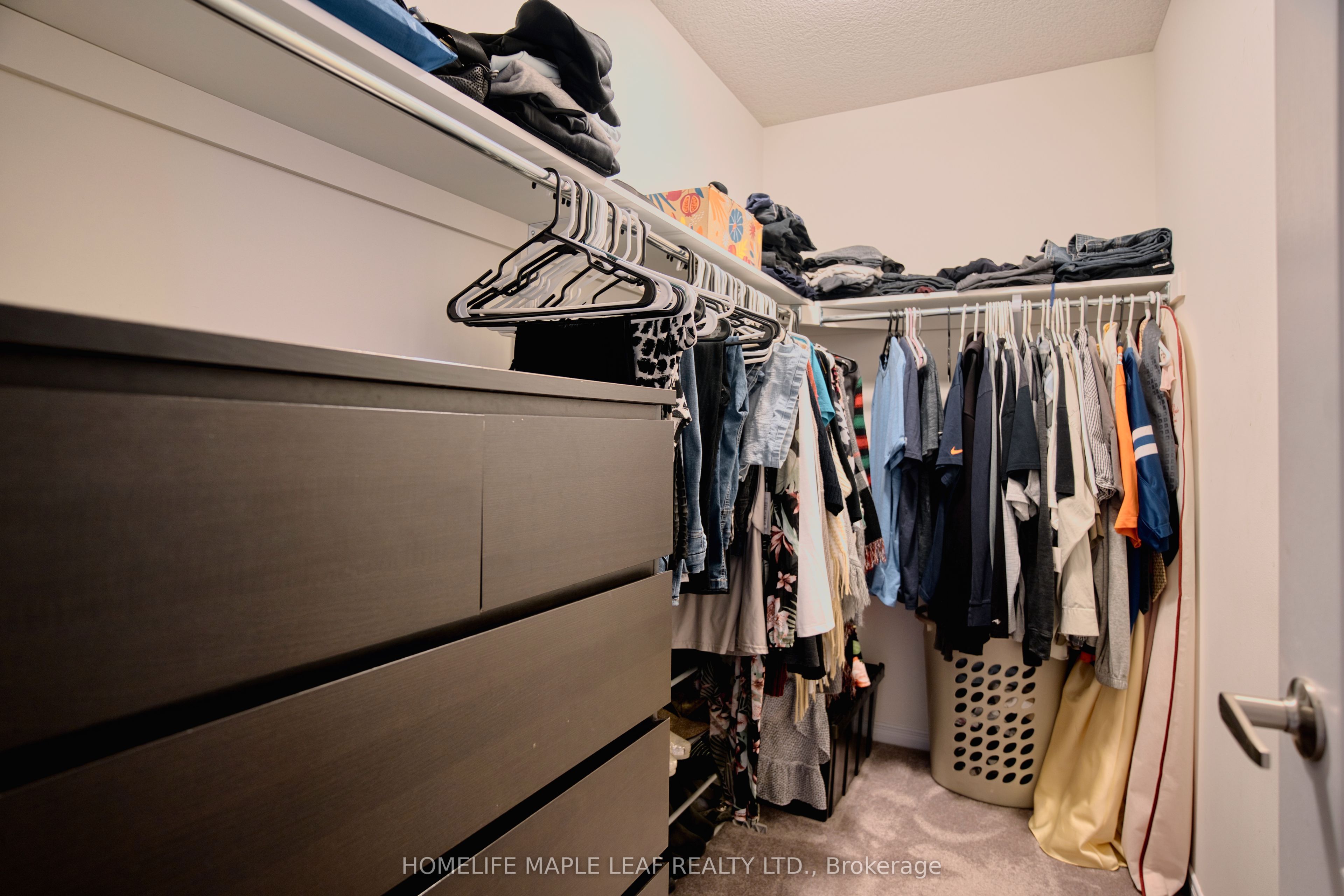 232 Bedrock Drive S Property Photo 19
