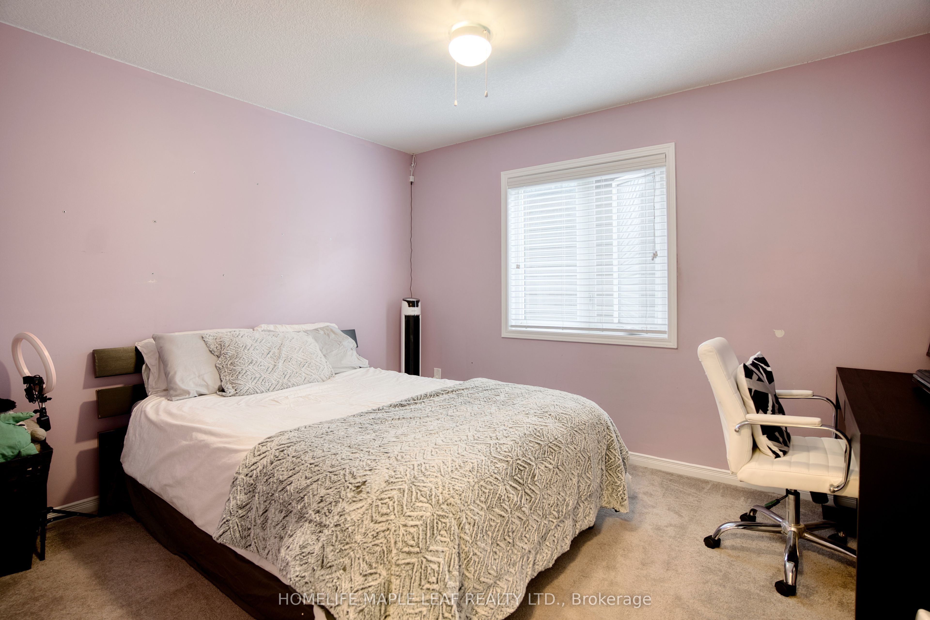 232 Bedrock Drive S Property Photo 20