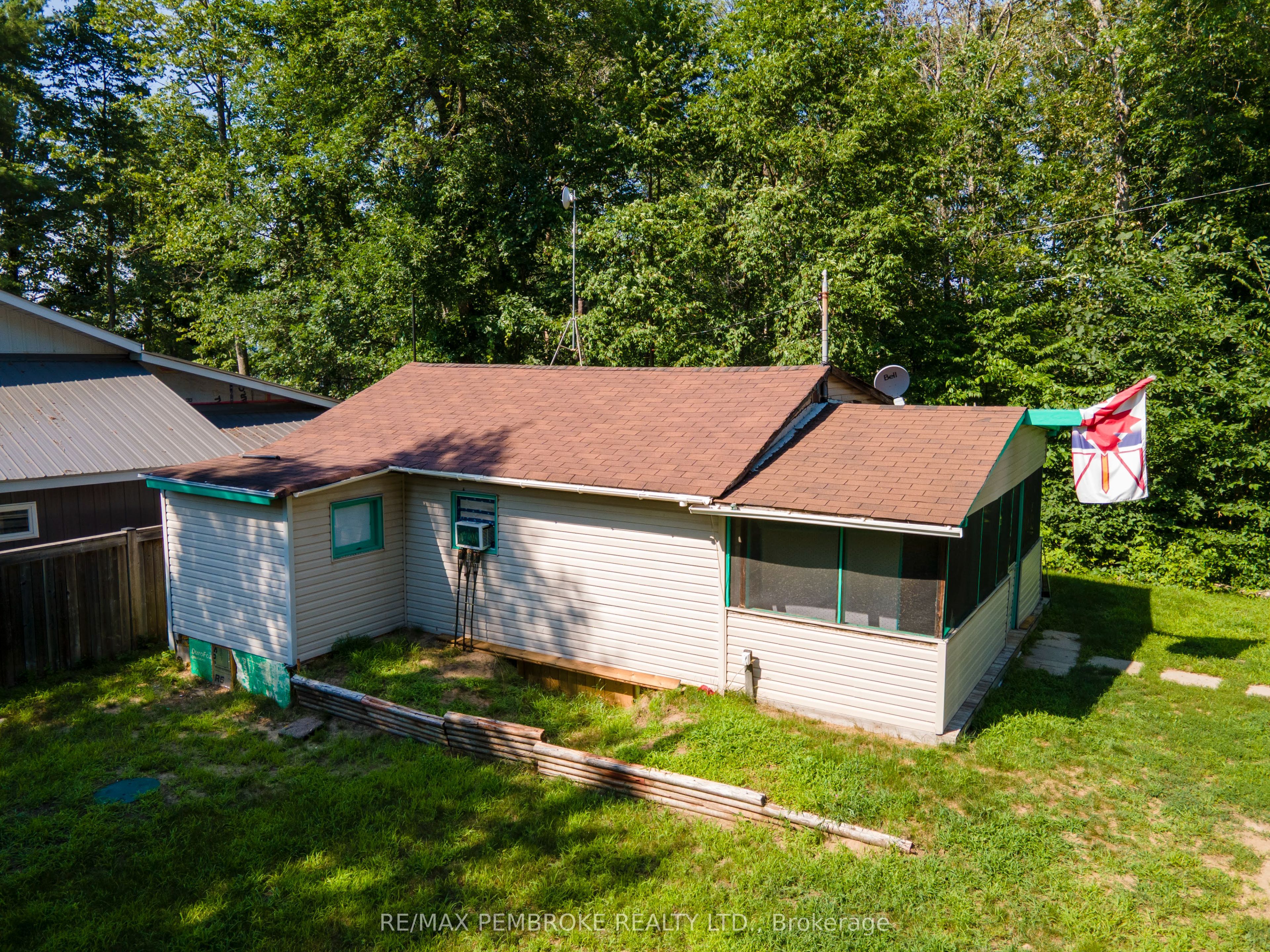 19b Moores Beach Road Property Photo 4
