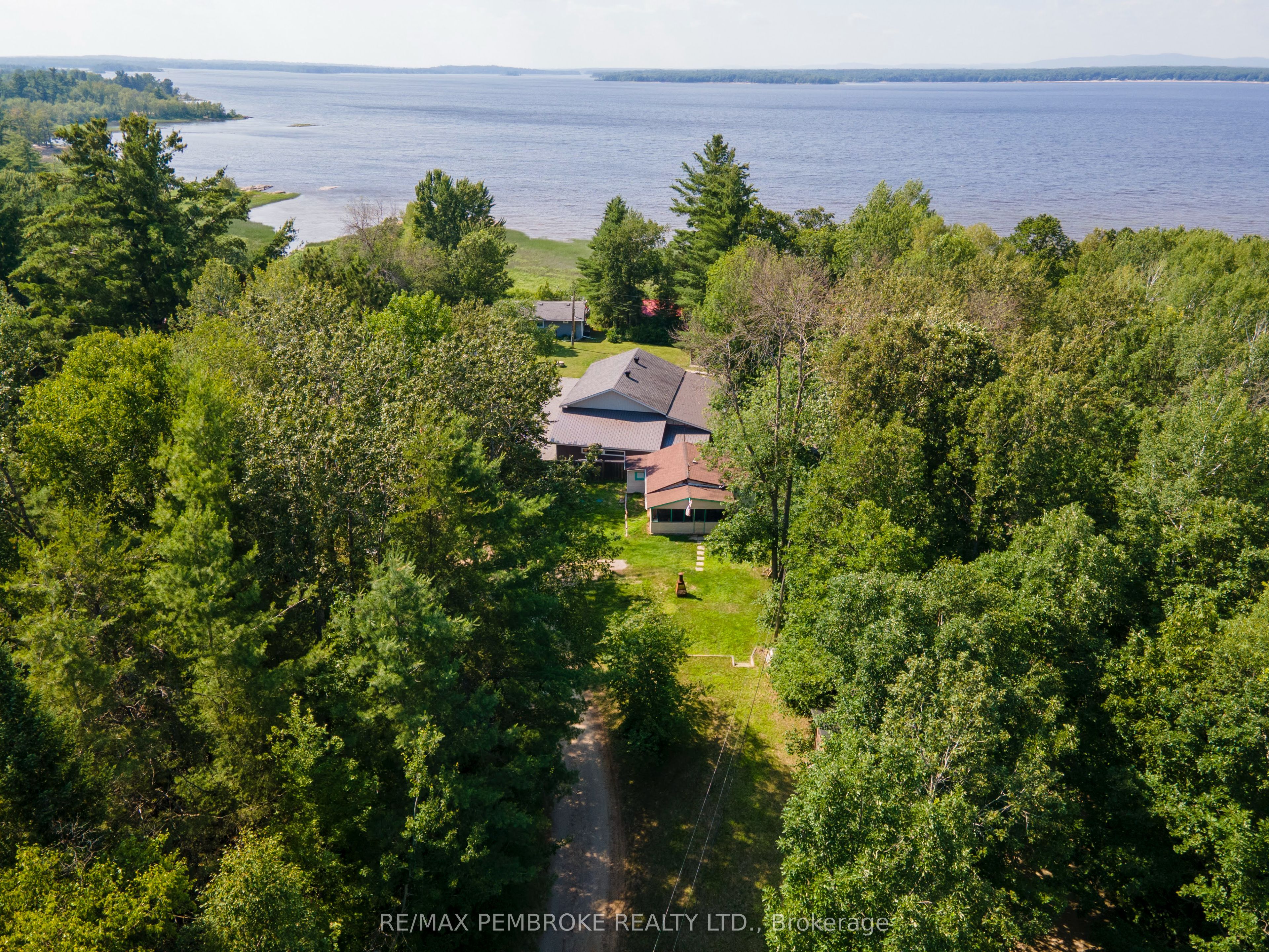 19b Moores Beach Road Property Photo 10