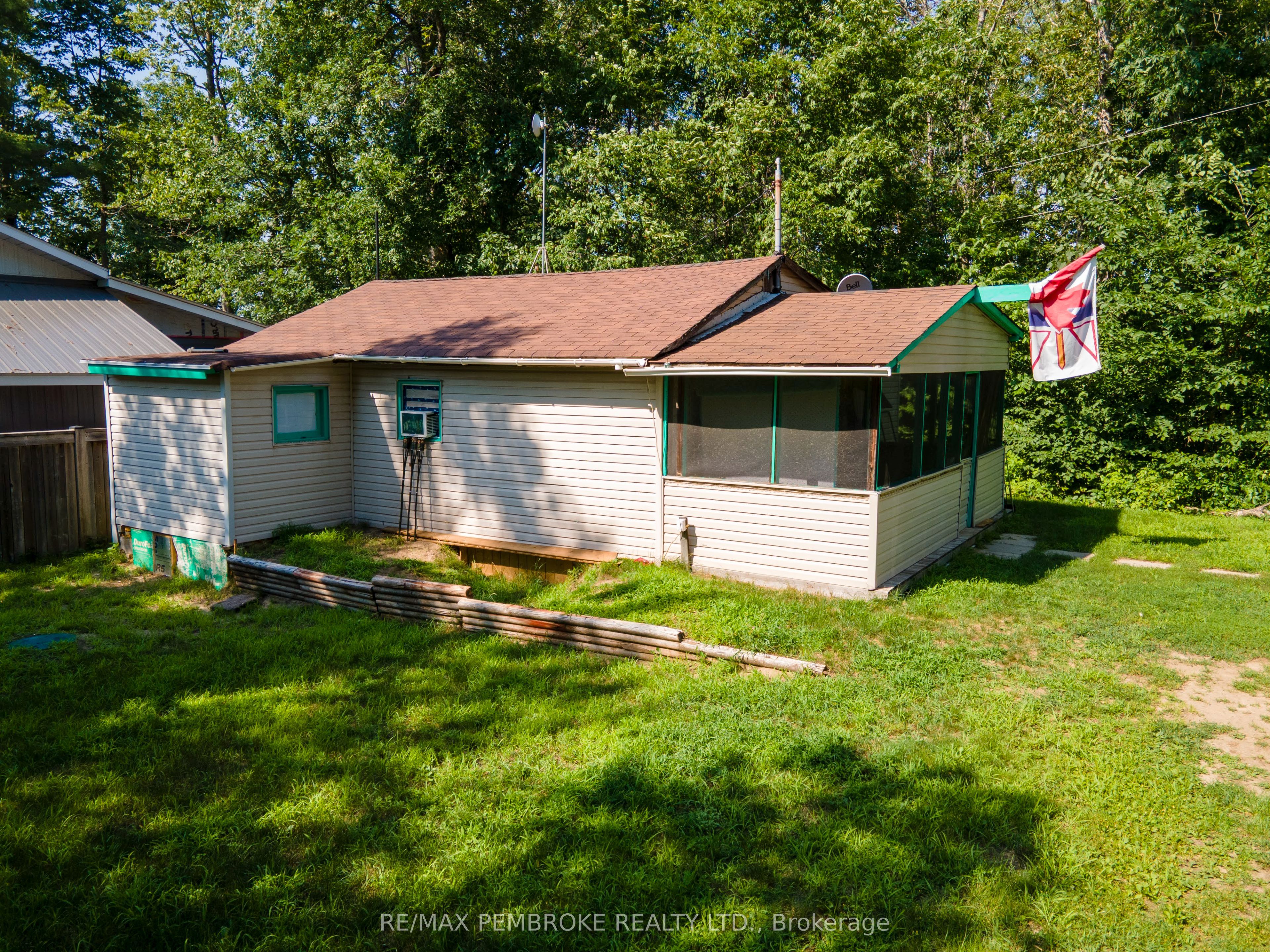 19b Moores Beach Road Property Photo 15
