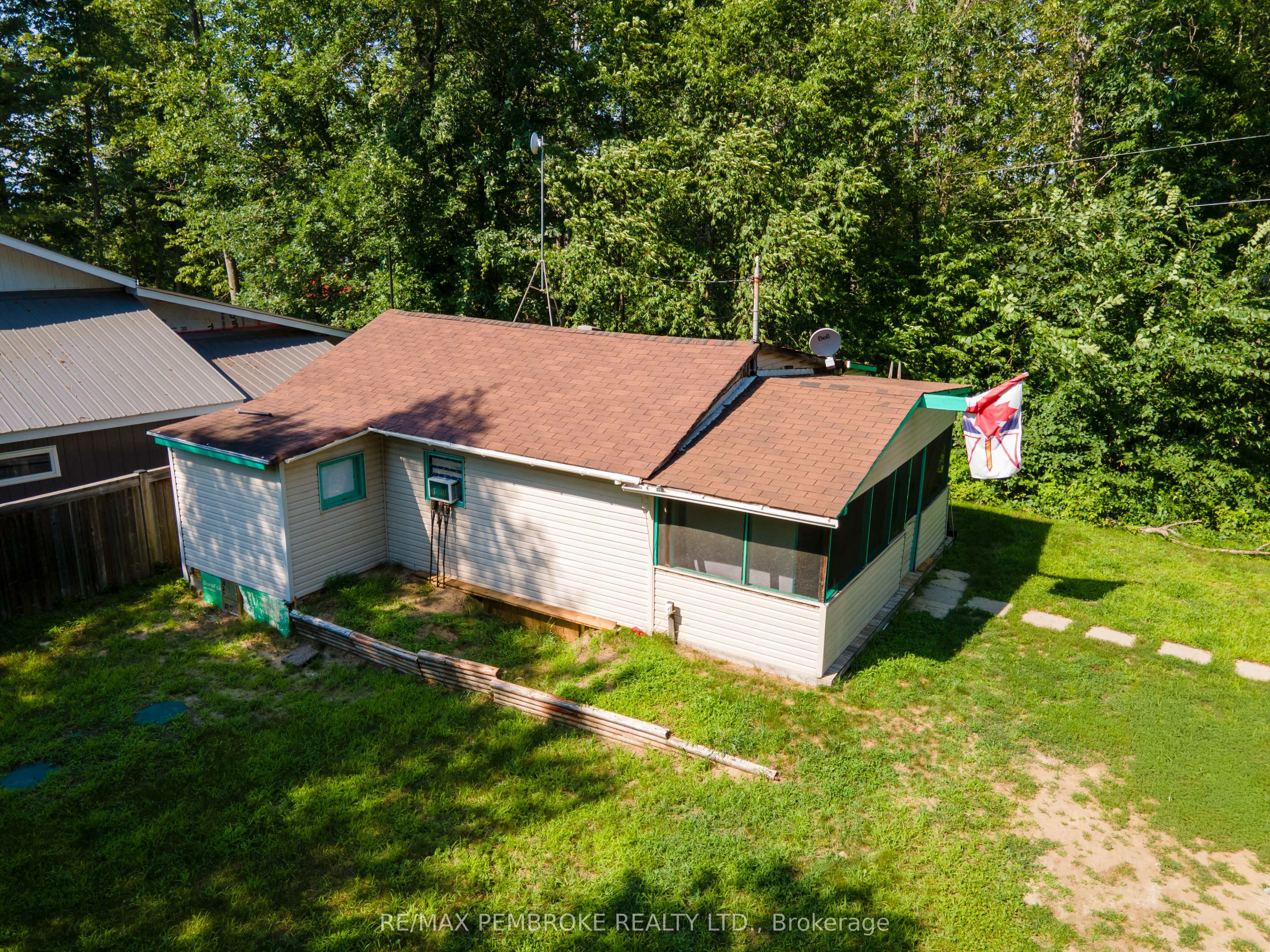 19b Moores Beach Road Property Photo 35