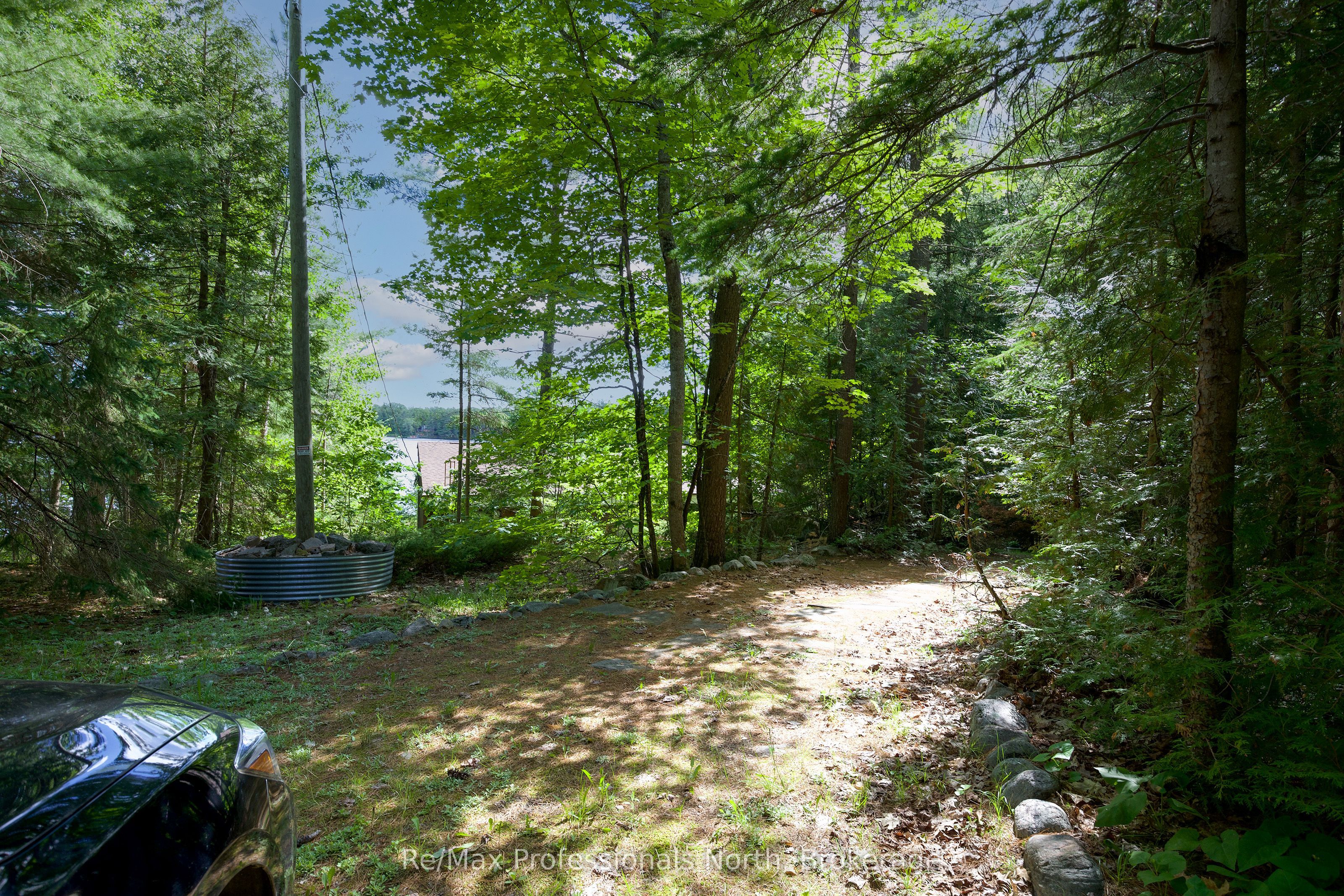 673 Peninsula Road W Property Photo 6