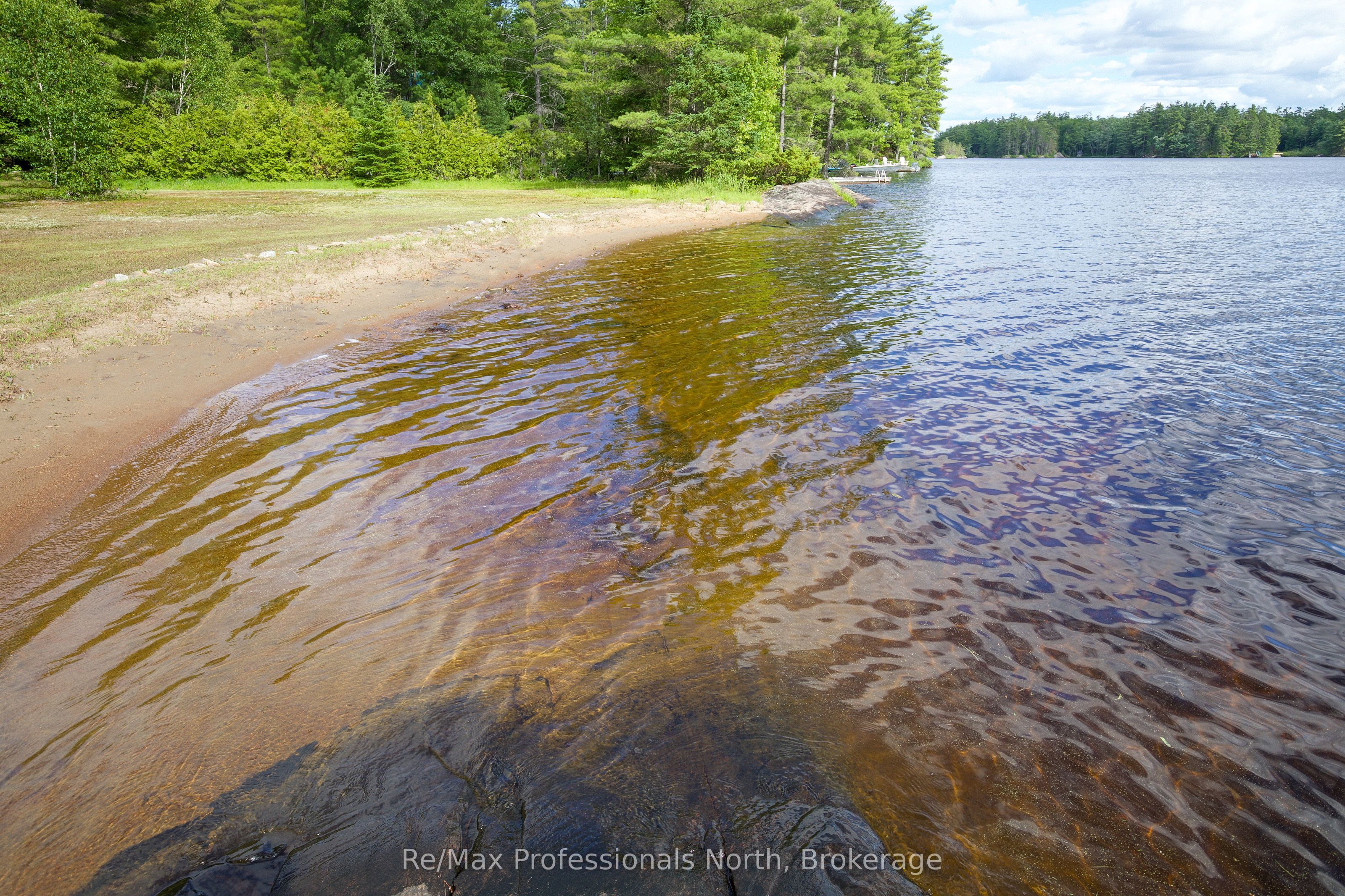 673 Peninsula Road W Property Photo 14