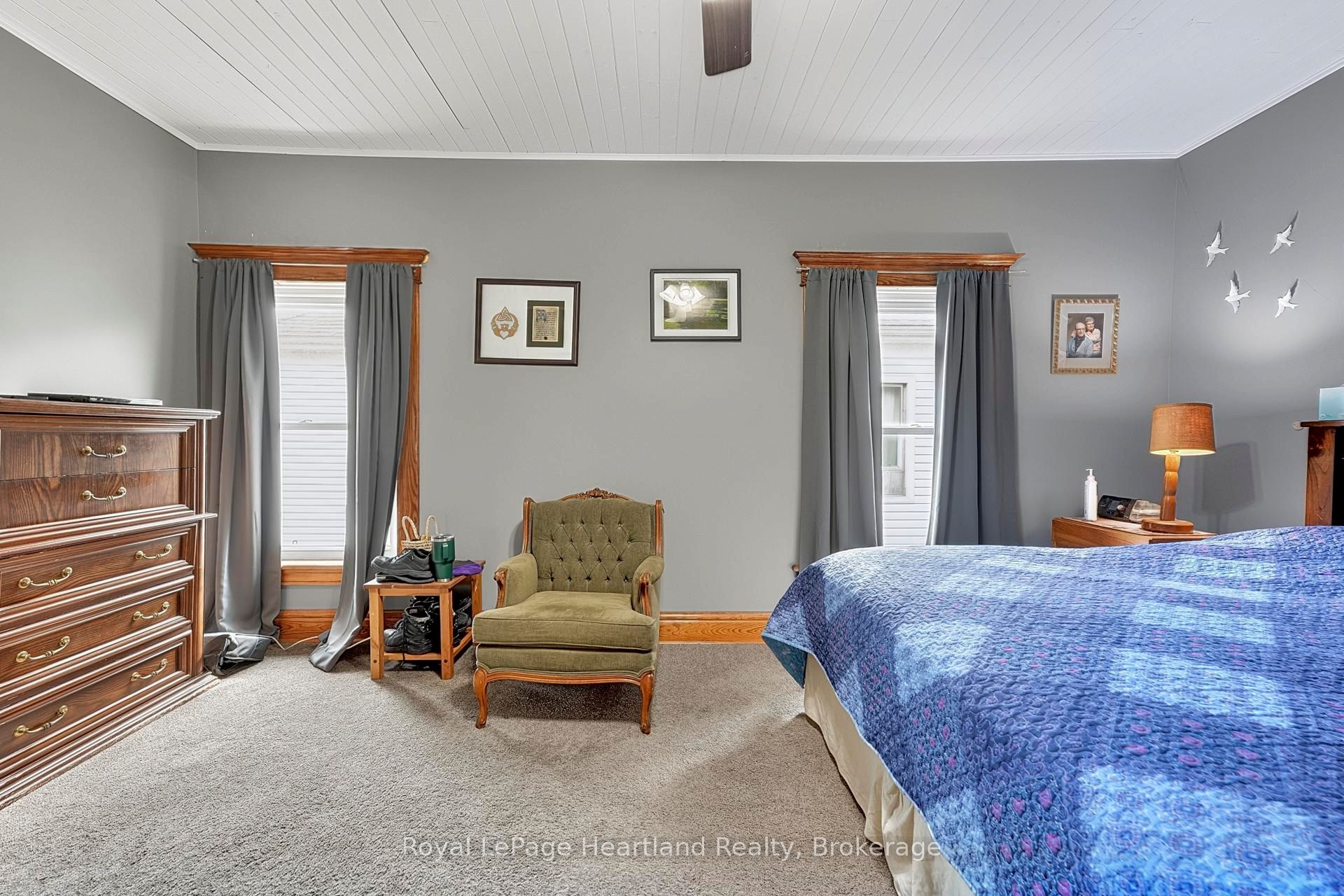 14 Elgin Avenue E Property Photo 27