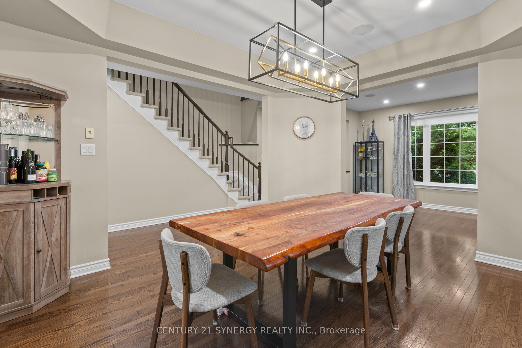 532 Landswood Way Property Photo 10